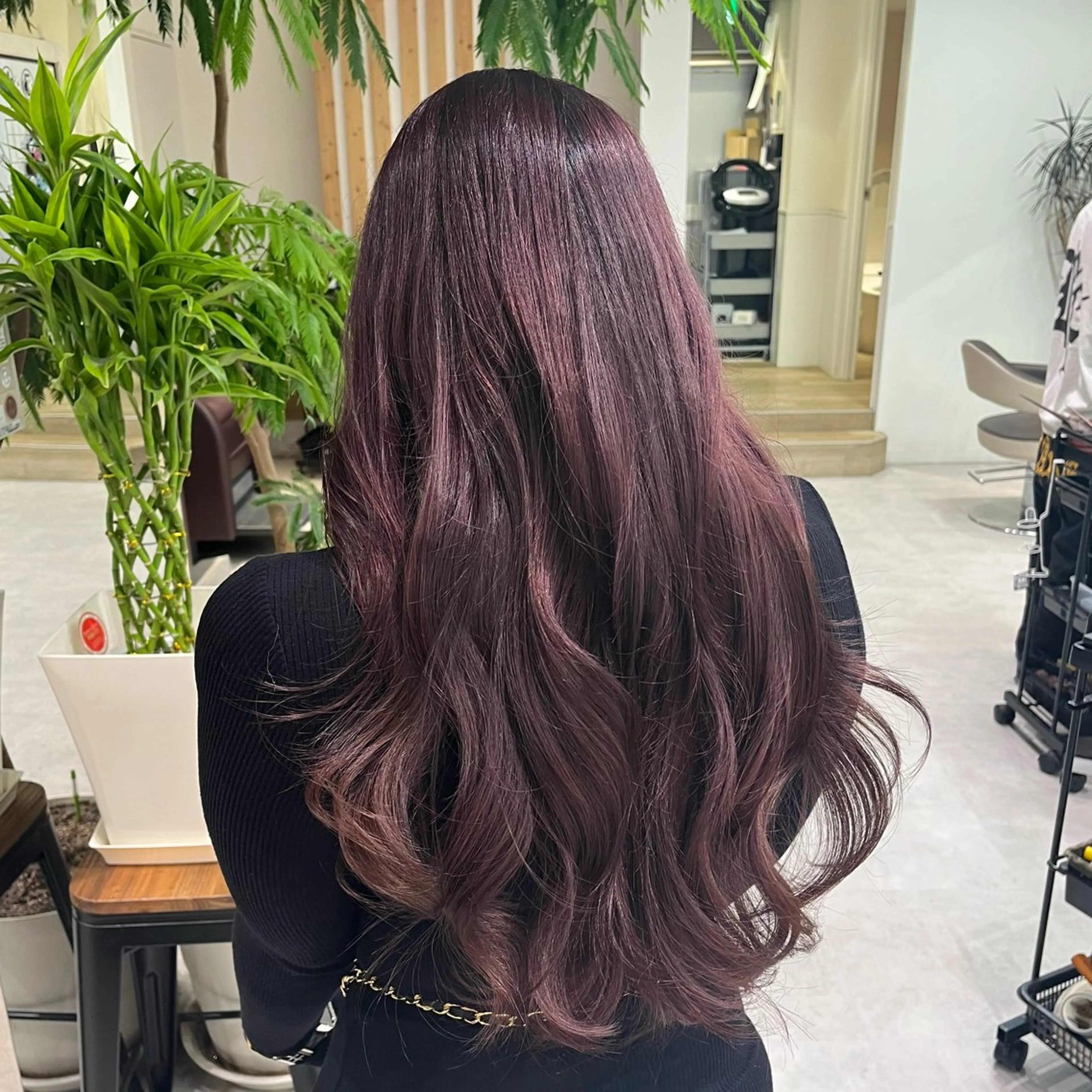 ロング omocha umiのヘアスタイル