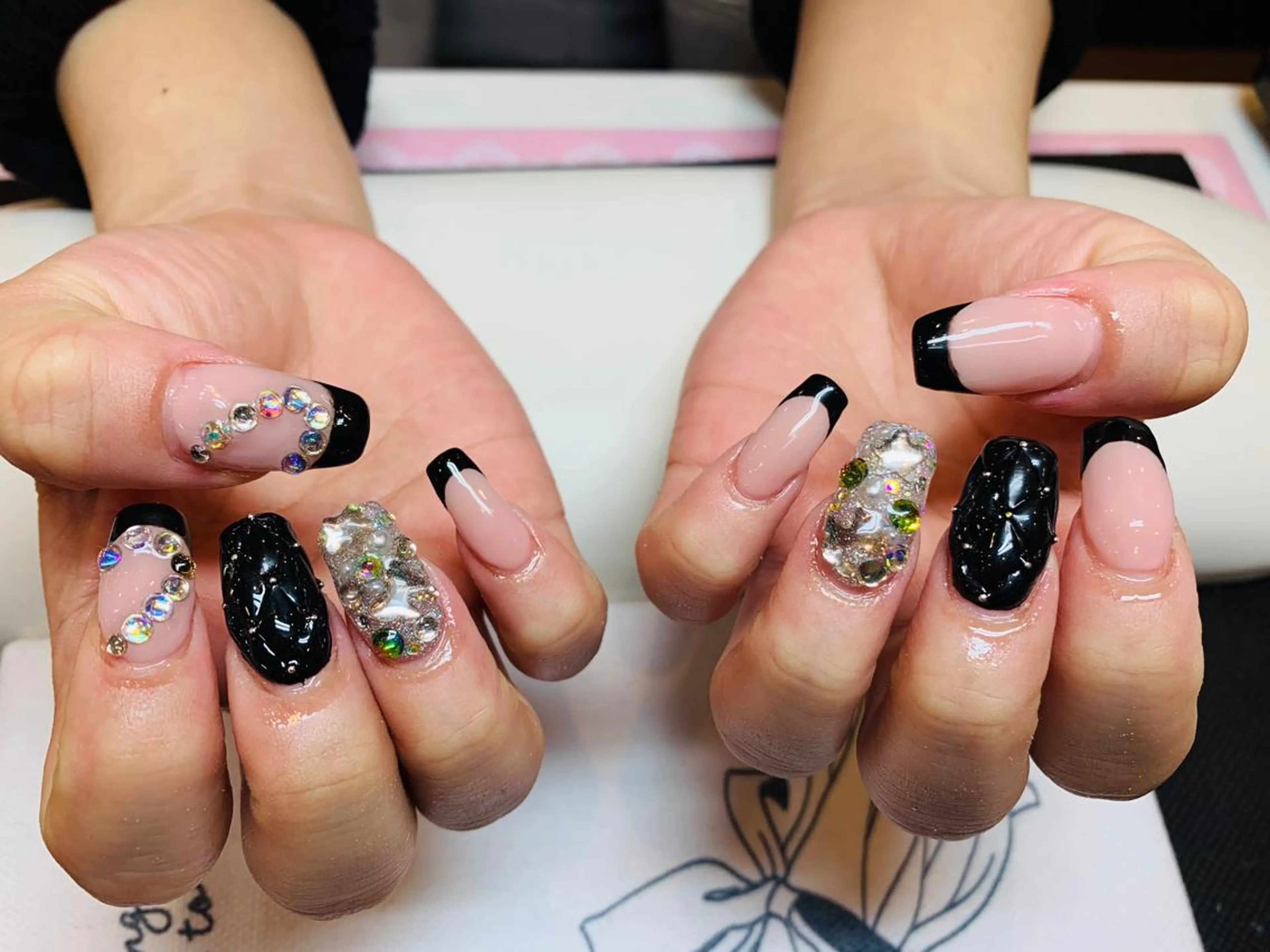 ネイル Ui_Amor (パラジェル)のネイルデザイン