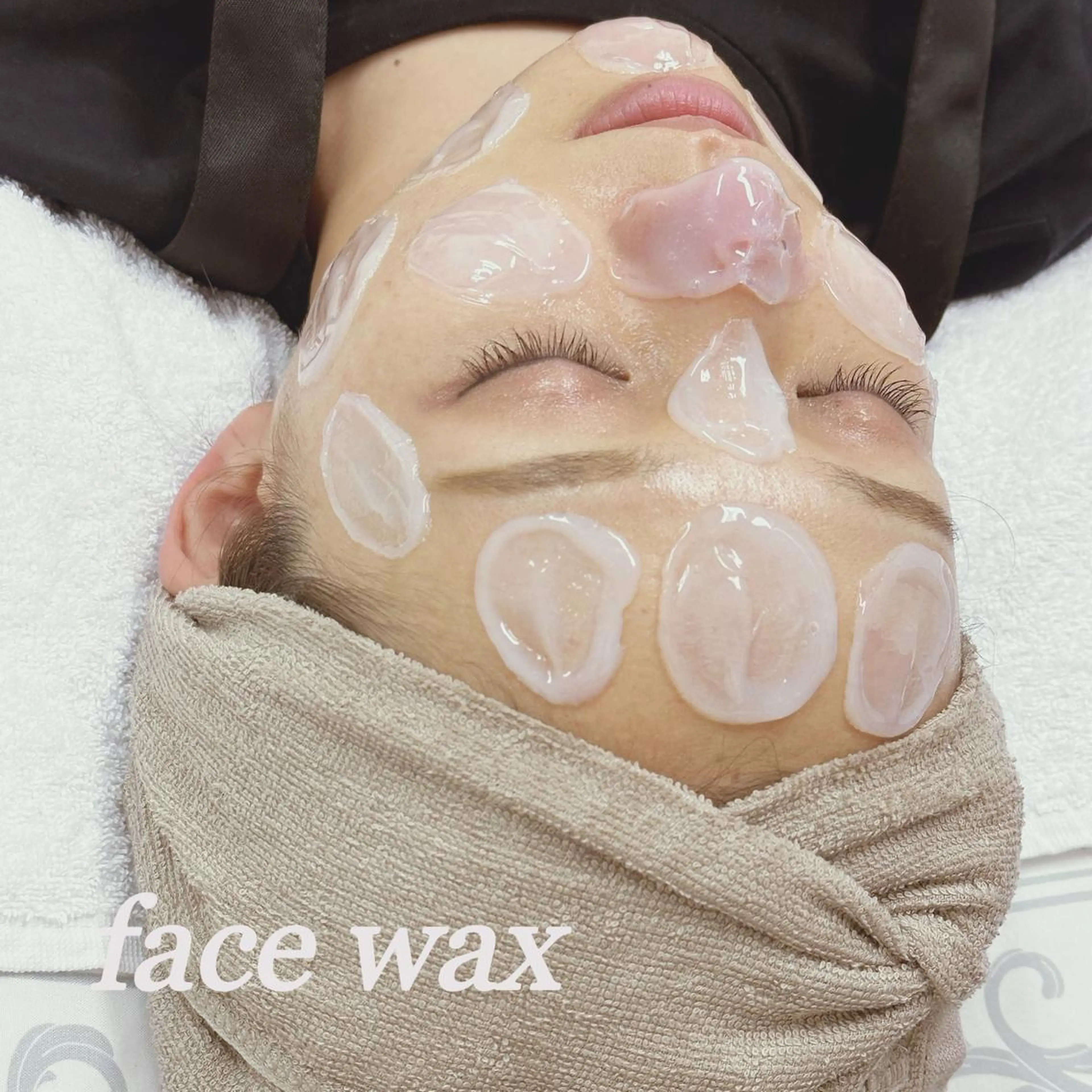 お肌に優しい高品質wax使用💓✨女性Face wax➕保湿仕上げ(鎮静パック付き)の写真