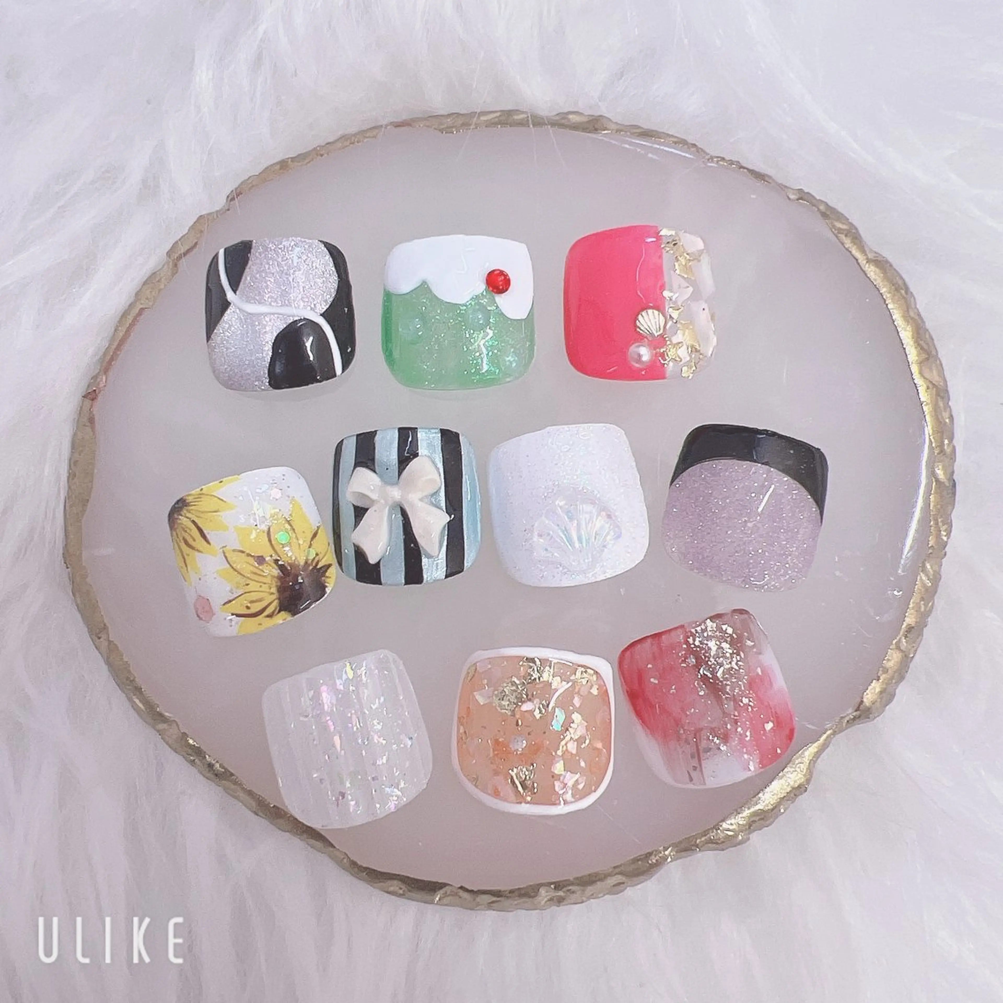 ネイル フットネイル Minion所属・北浦和minion YUKIのマツエク・マツパデザイン