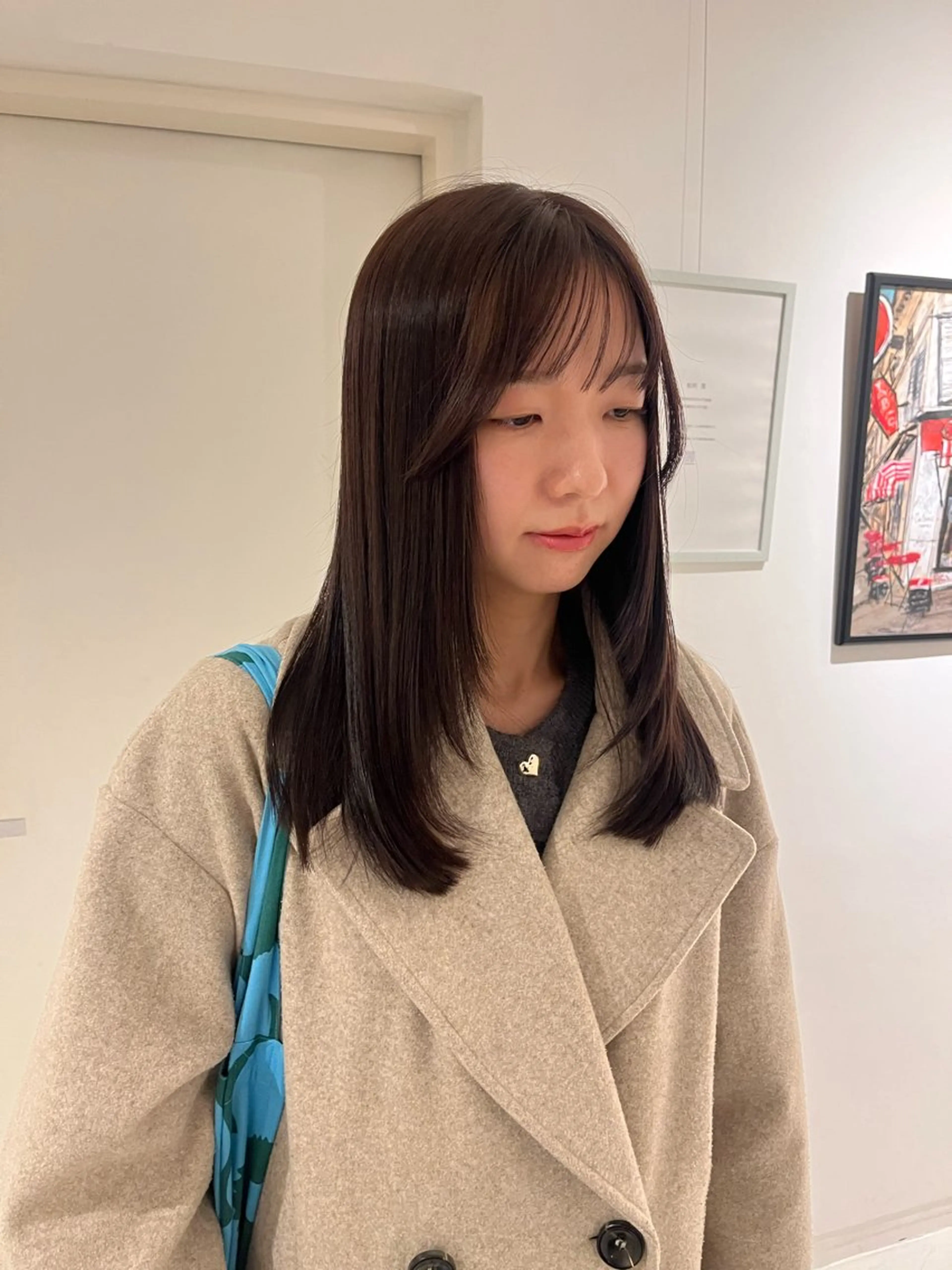 セミロング カット ヘアカラー あやか/ベージュ /透け感カラーのヘアスタイル