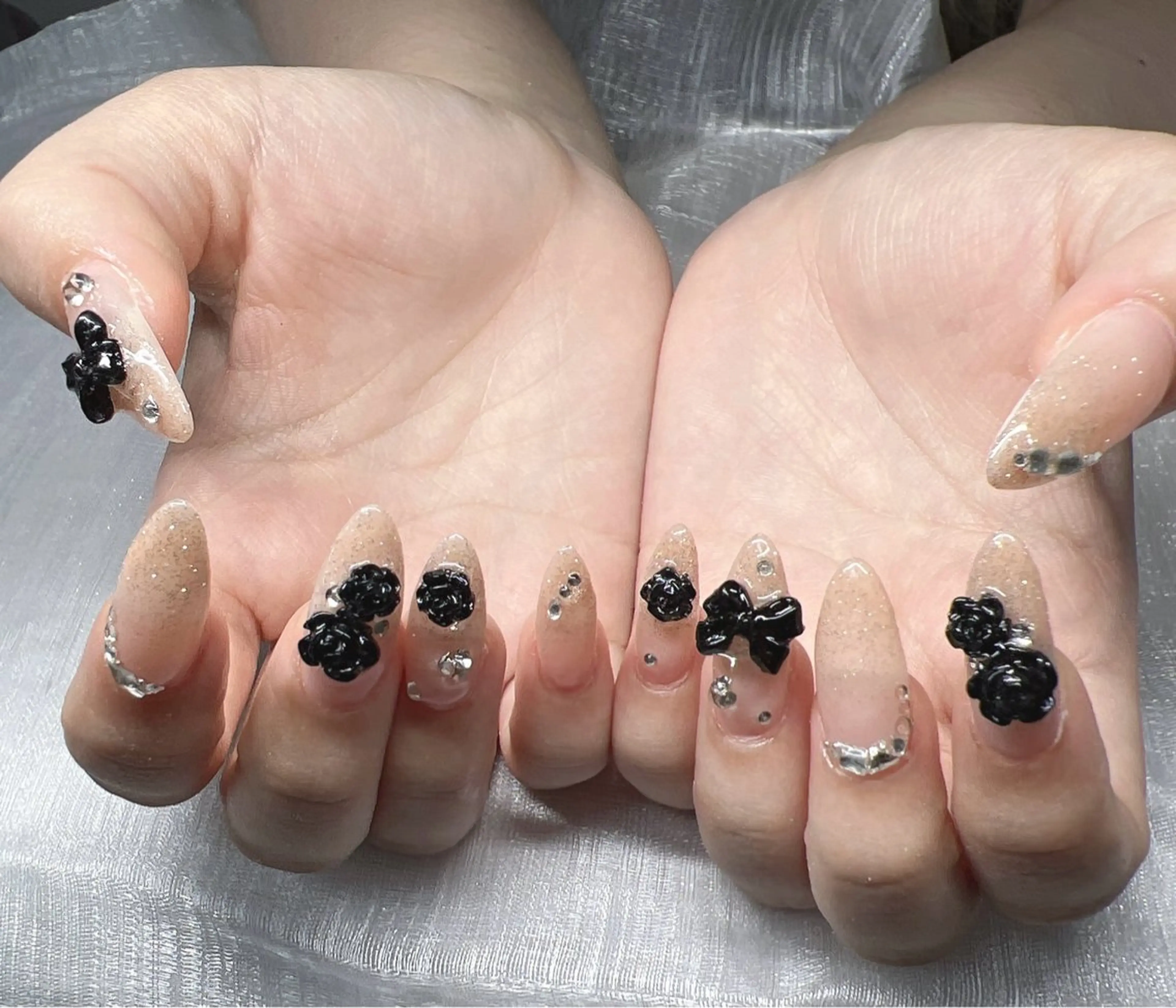 ネイル ハンドネイル Lee Nailsのネイルデザイン