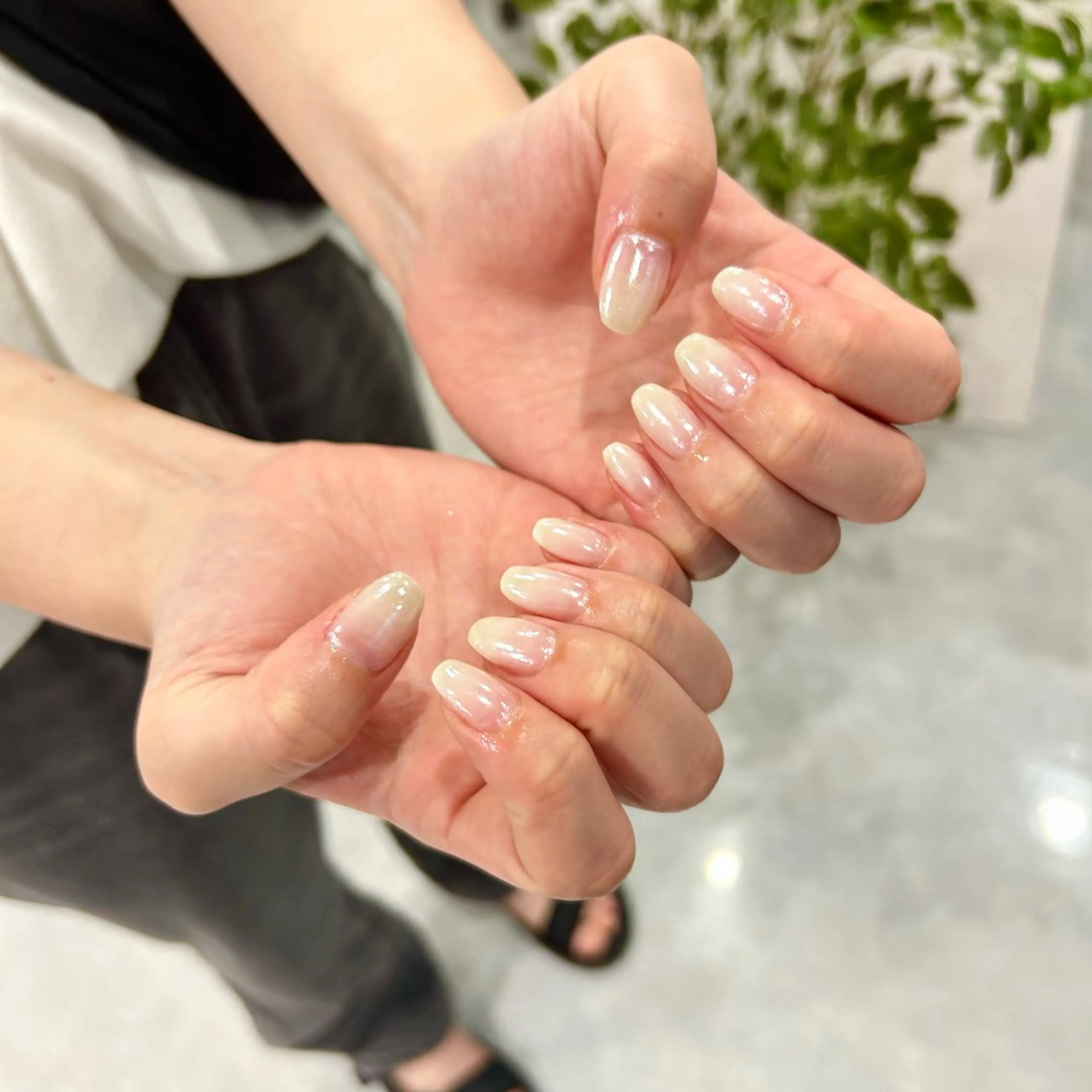 ネイル オーロラネイル ホワイト RYO ／Amourのネイルデザイン