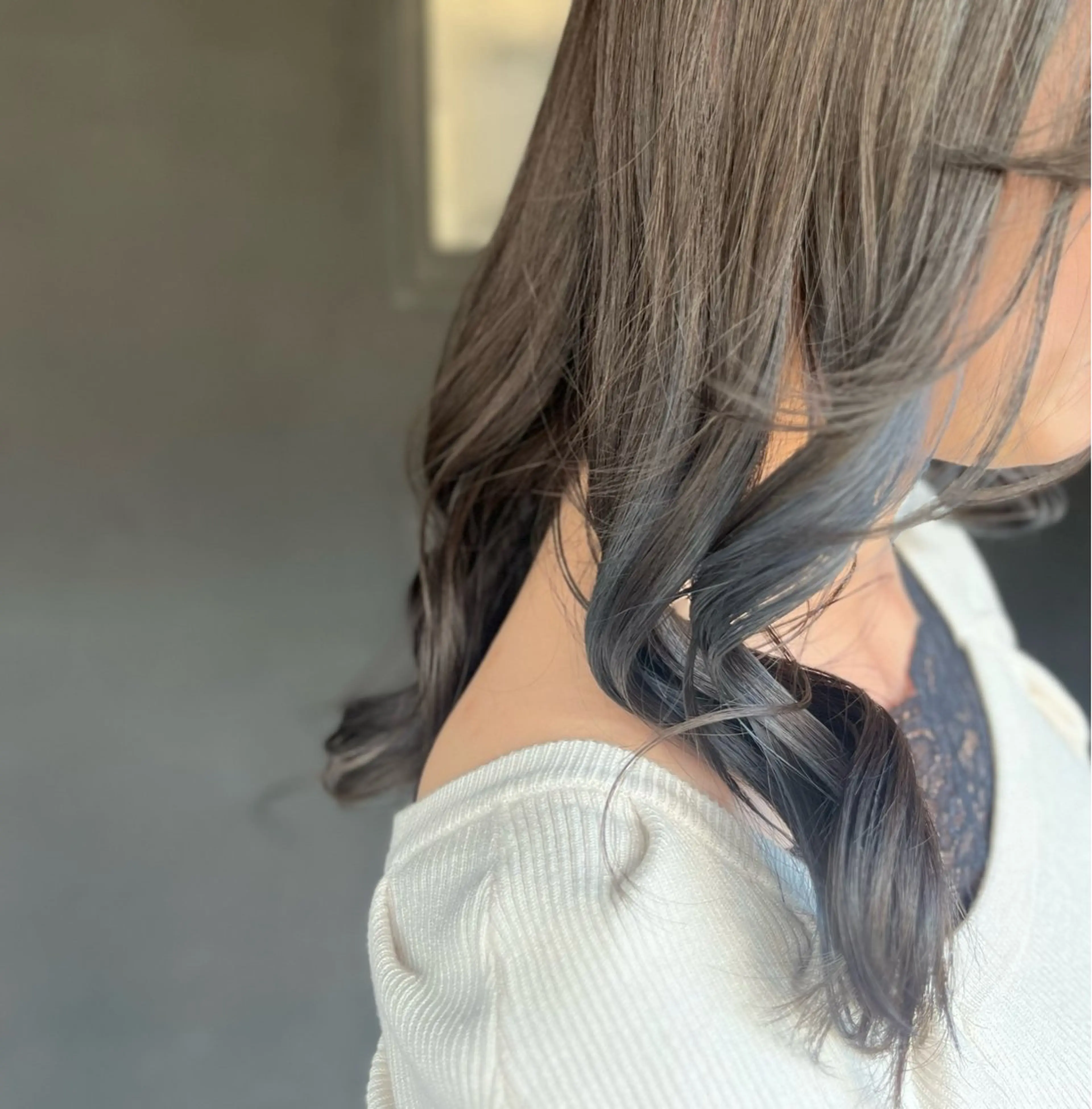 ロング カラー アッシュ ブルーカラー ブルーアッシュ MARKA HAIR所属・MARKA 🫧 YUKAのヘアスタイル