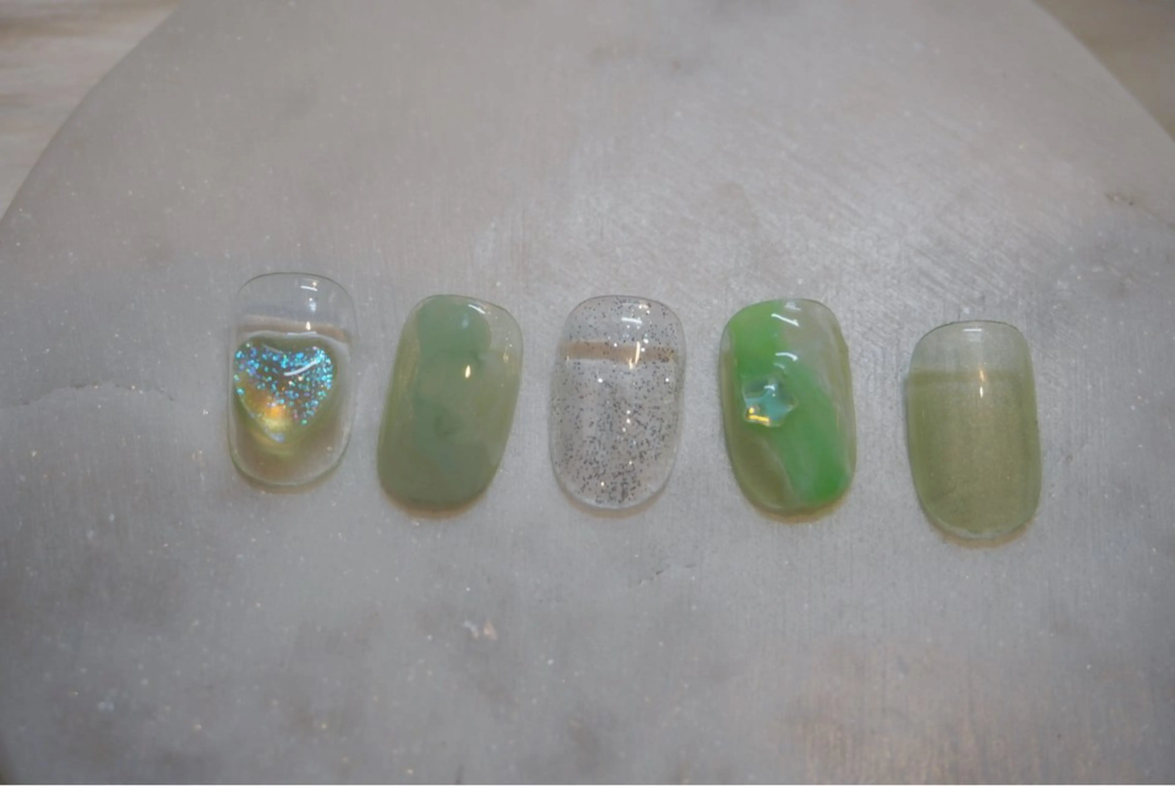 ネイル キラキラネイル 韓国ネイル ワンホンネイル peach nail ayakaのネイルデザイン