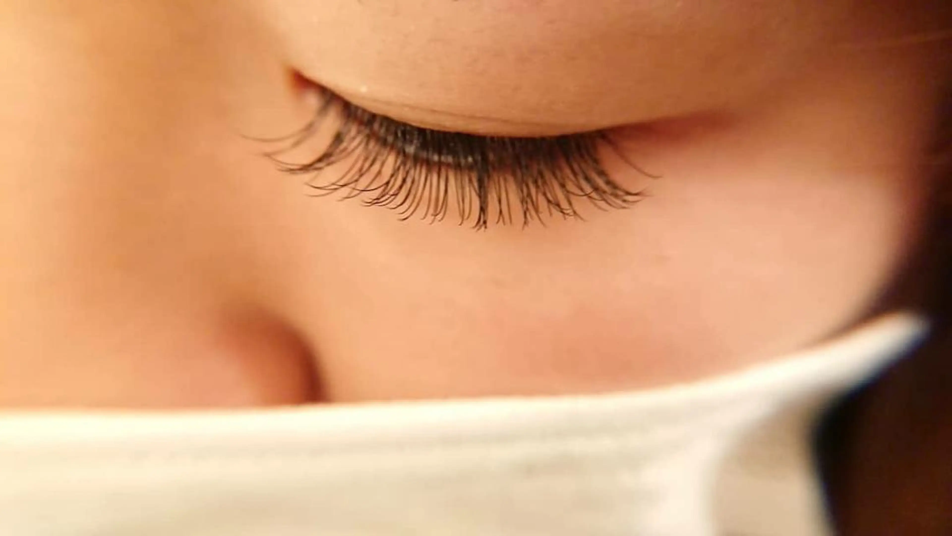 マツエク・マツパ マツエク 長持ちLEDマツエク 谷塚駅前店floveのマツエク・マツパデザイン