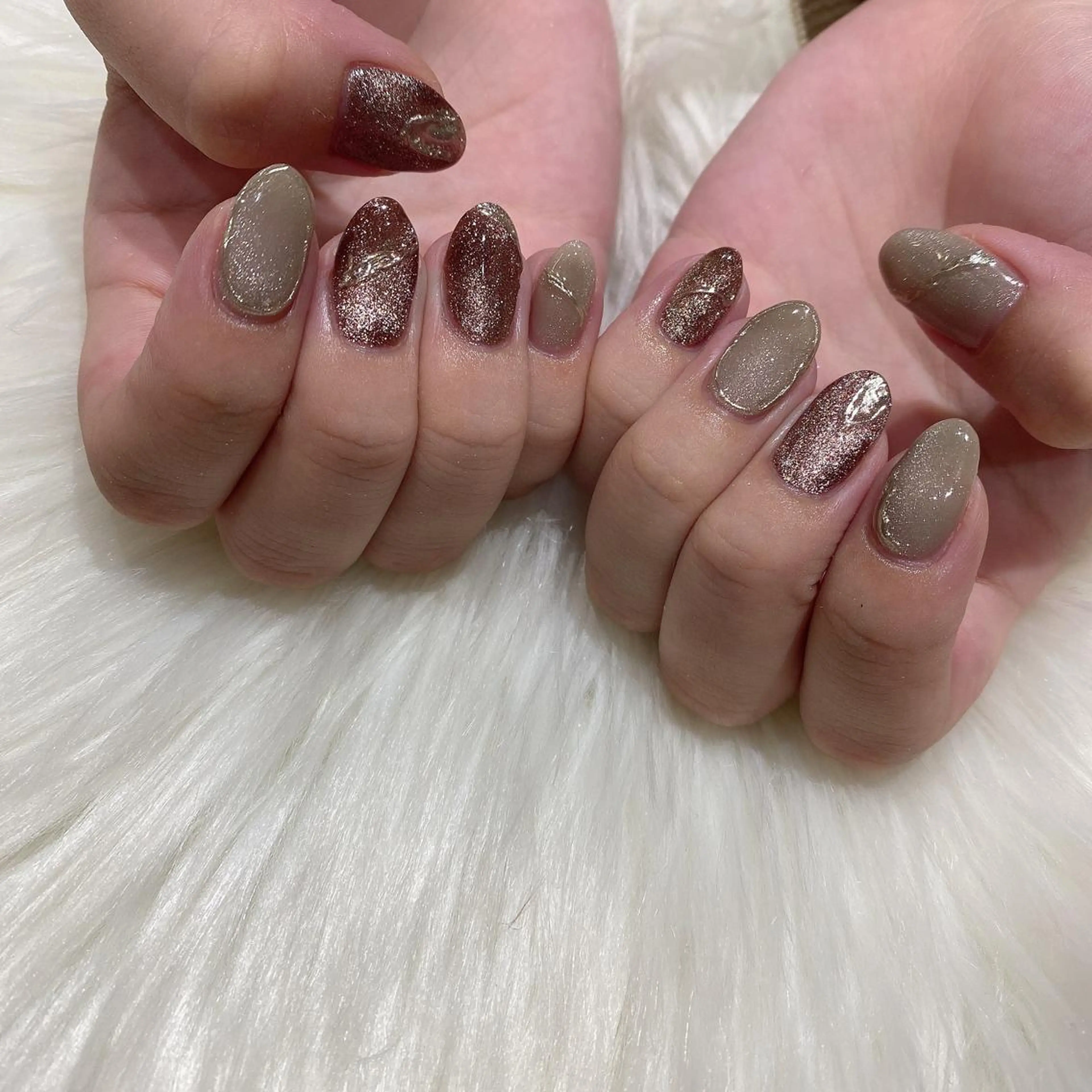 ネイル マグネットネイル ハンドネイル 西岡 杏のネイルデザイン