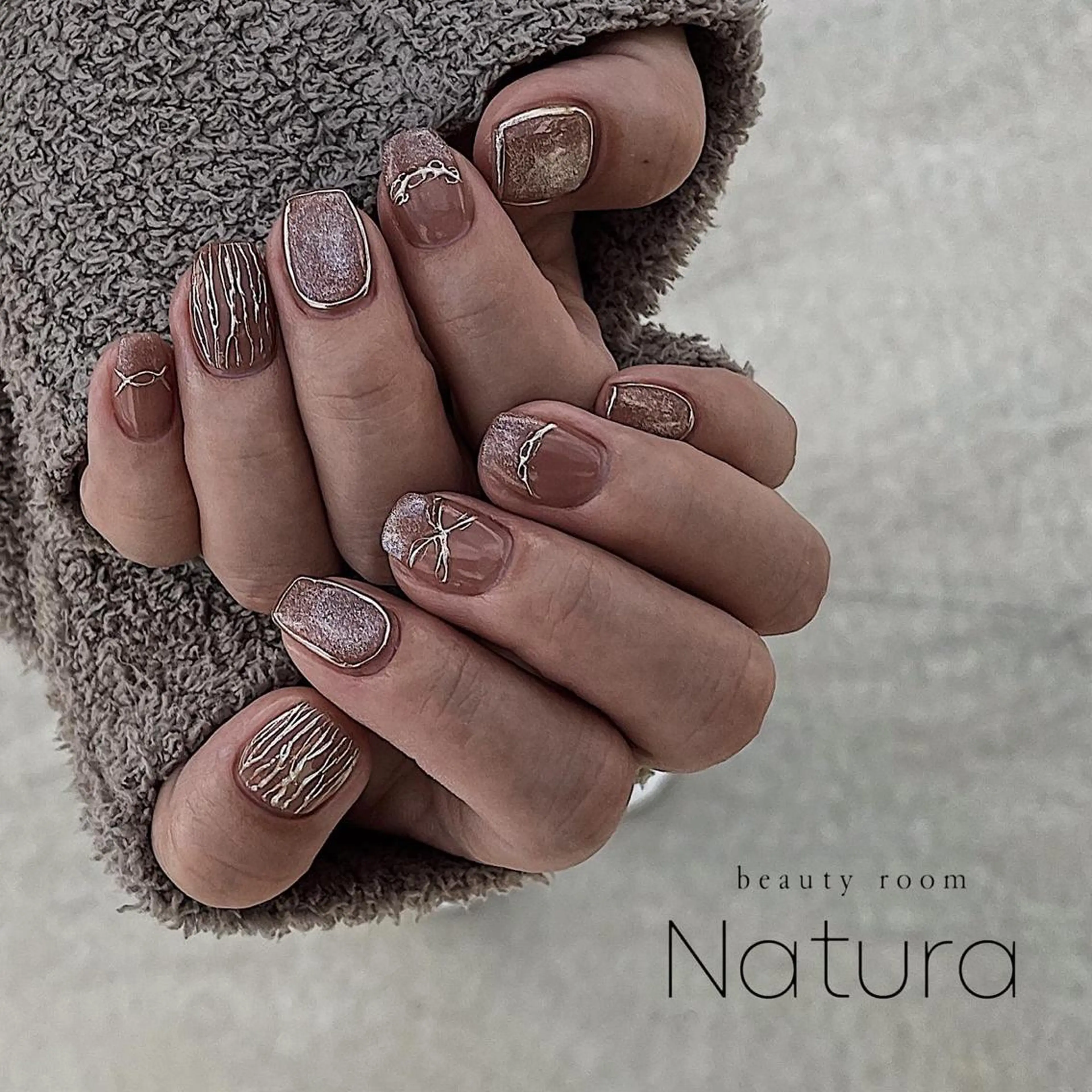 ネイル マツエク・マツパ アイブロウ ハンドネイル beautyroom Naturaのネイルデザイン