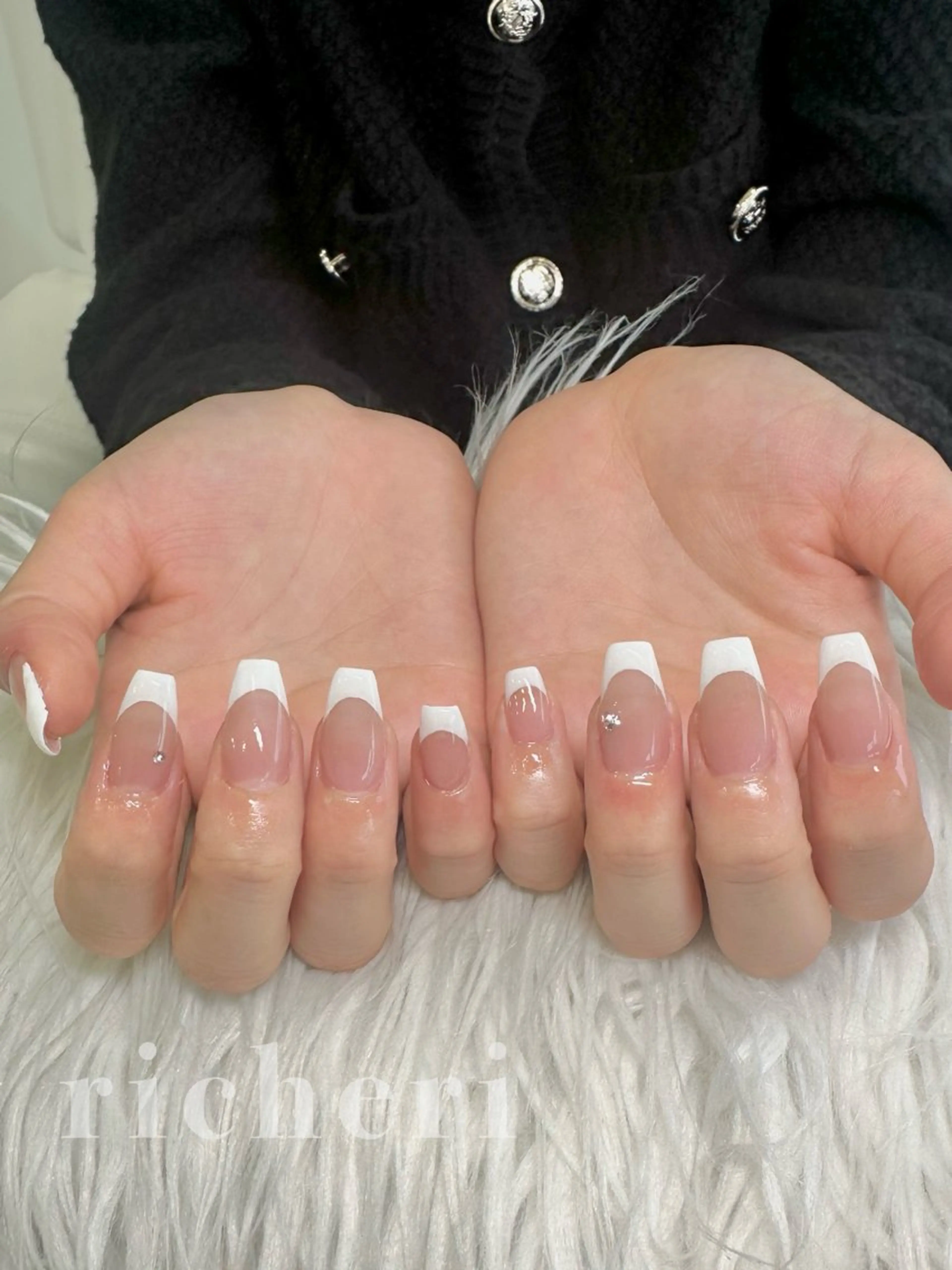 【丁寧ケア/フィルイン】フレンチネイルの写真