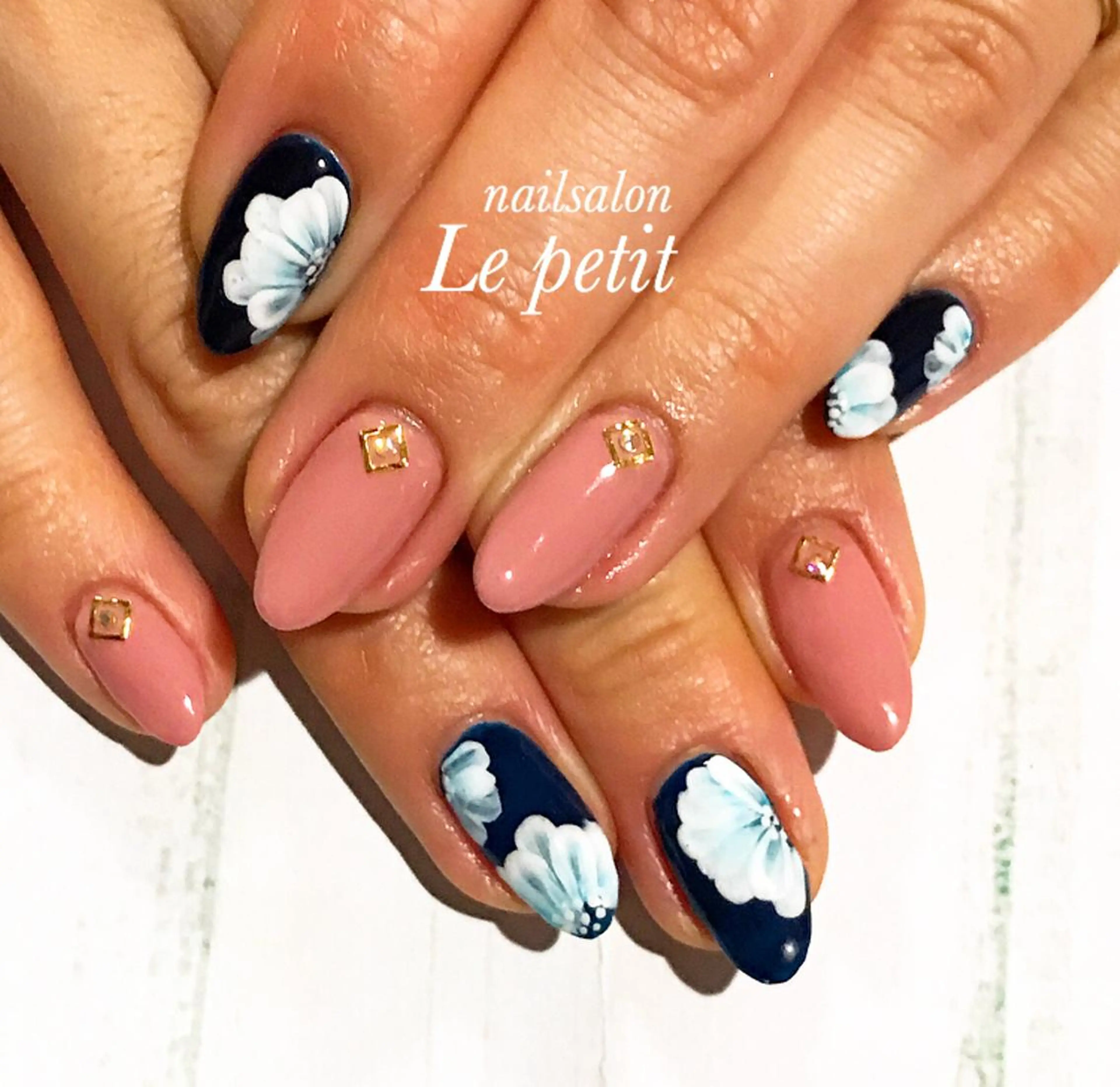 ネイル 石野 広佳のネイルデザイン