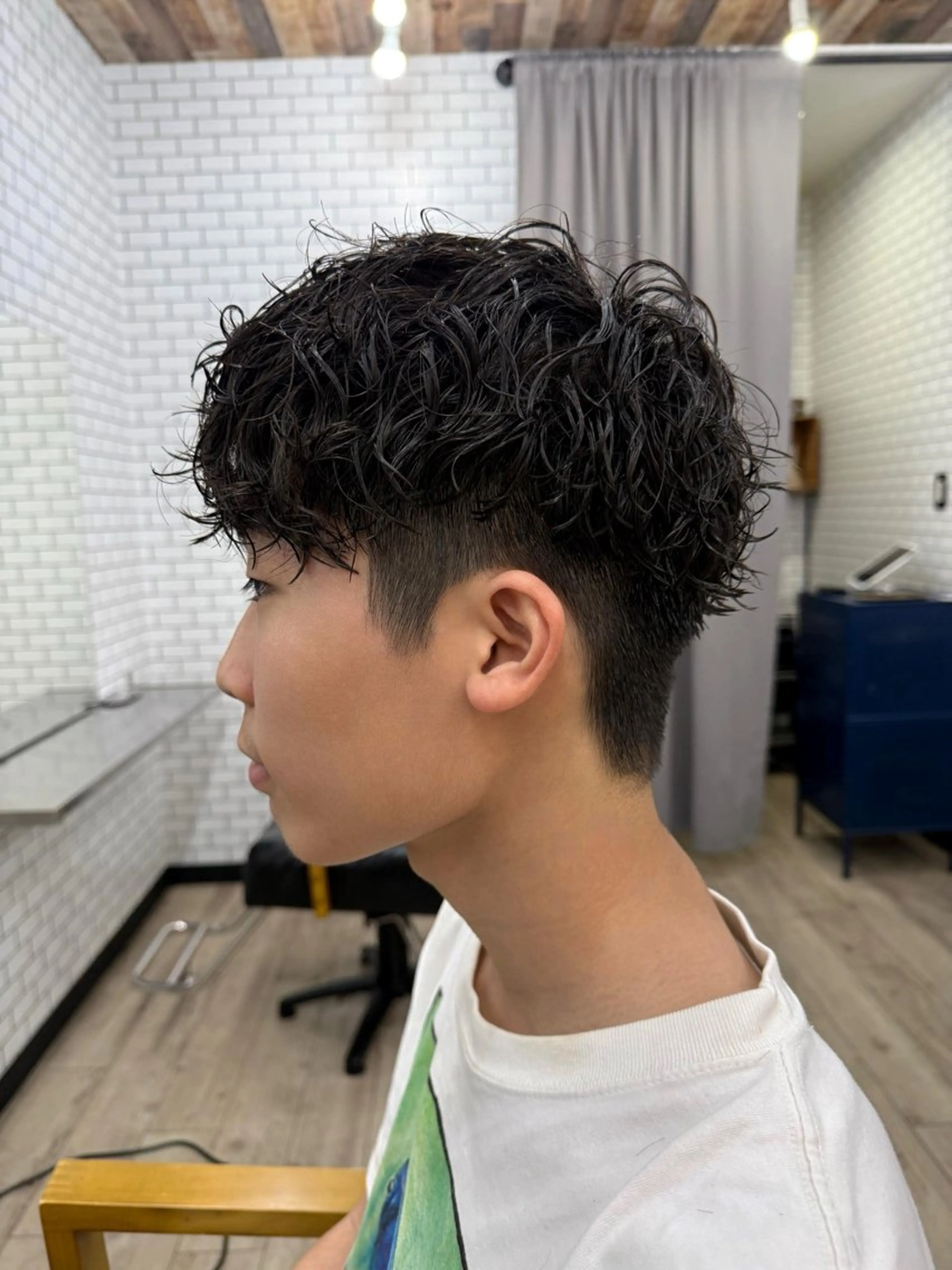 ショート パーマ メンズ スペインカール カット パーマ 森田稔將 大分No. 1メンズ特化美容師のヘアスタイル