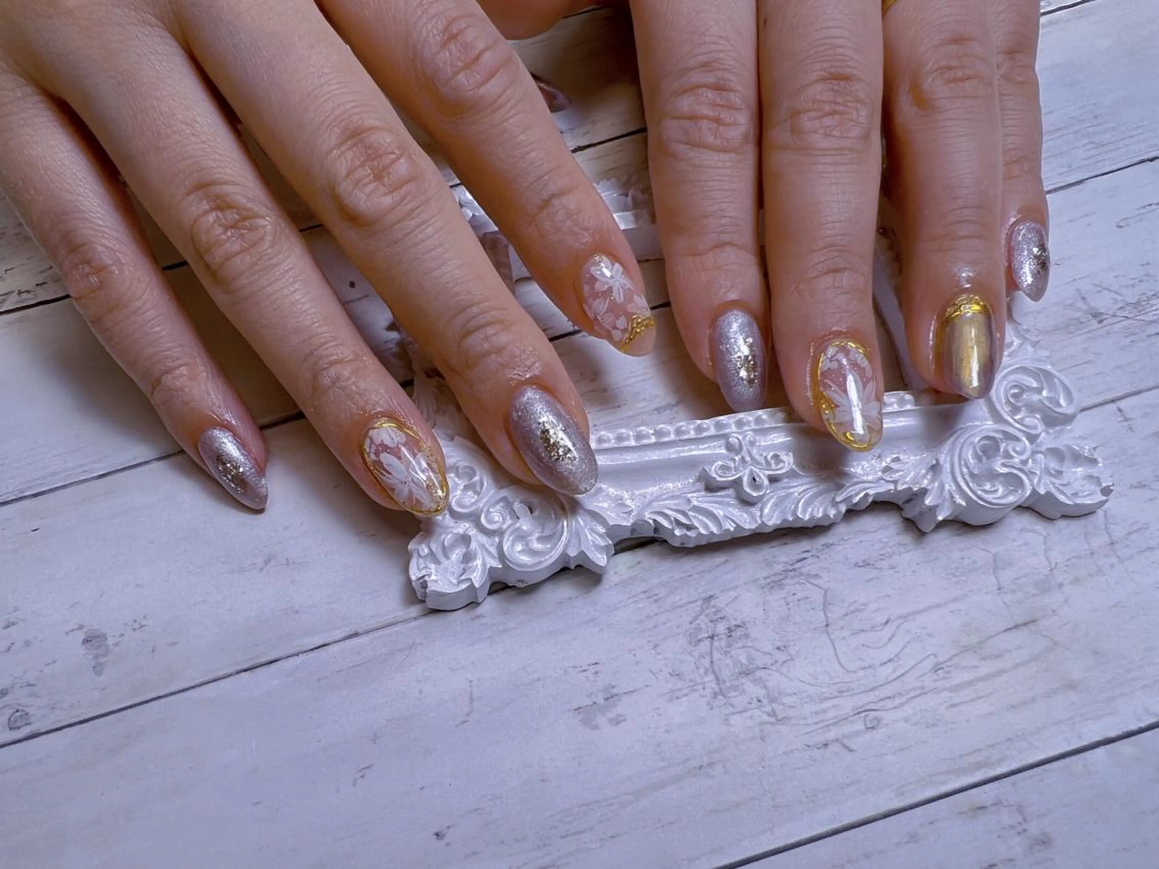 ネイル ハンドネイル ビューティーサロン ヘゼリヒのネイルデザイン