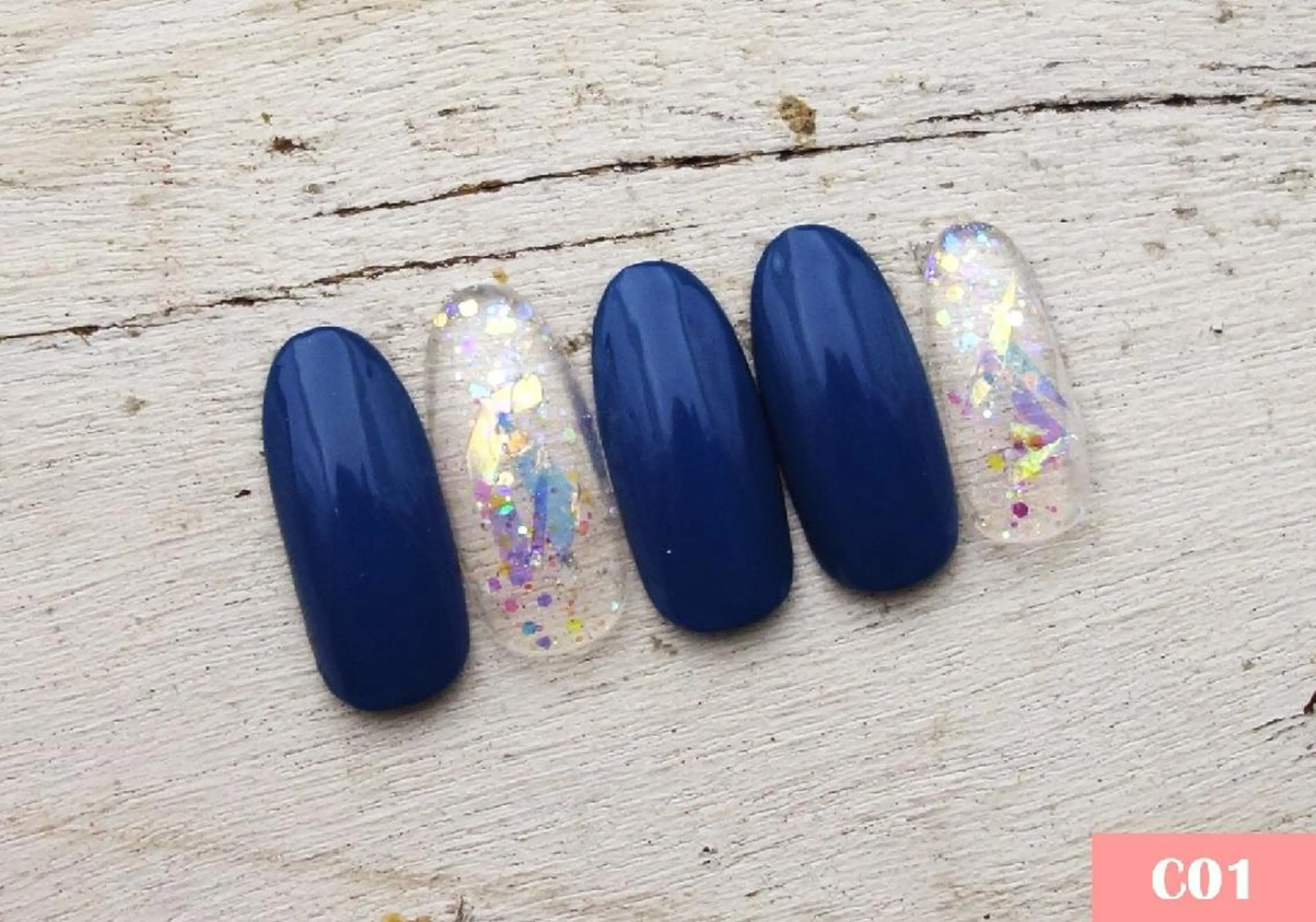 ネイル rstyle Nails所属・新井 智美のネイルデザイン