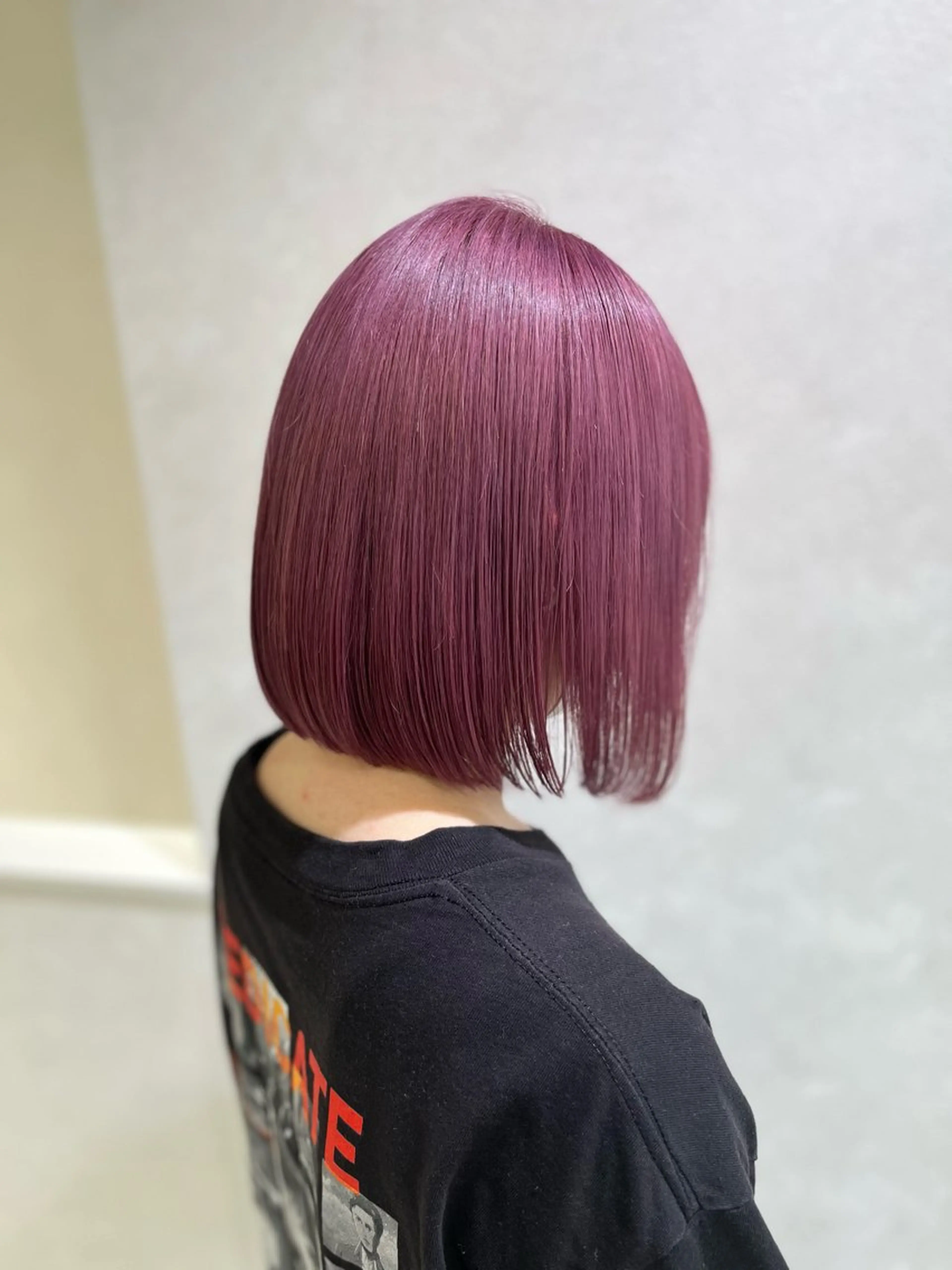 ショート カラー ✨️ハイトーン/ 艶髪/関澤敦人のヘアスタイル