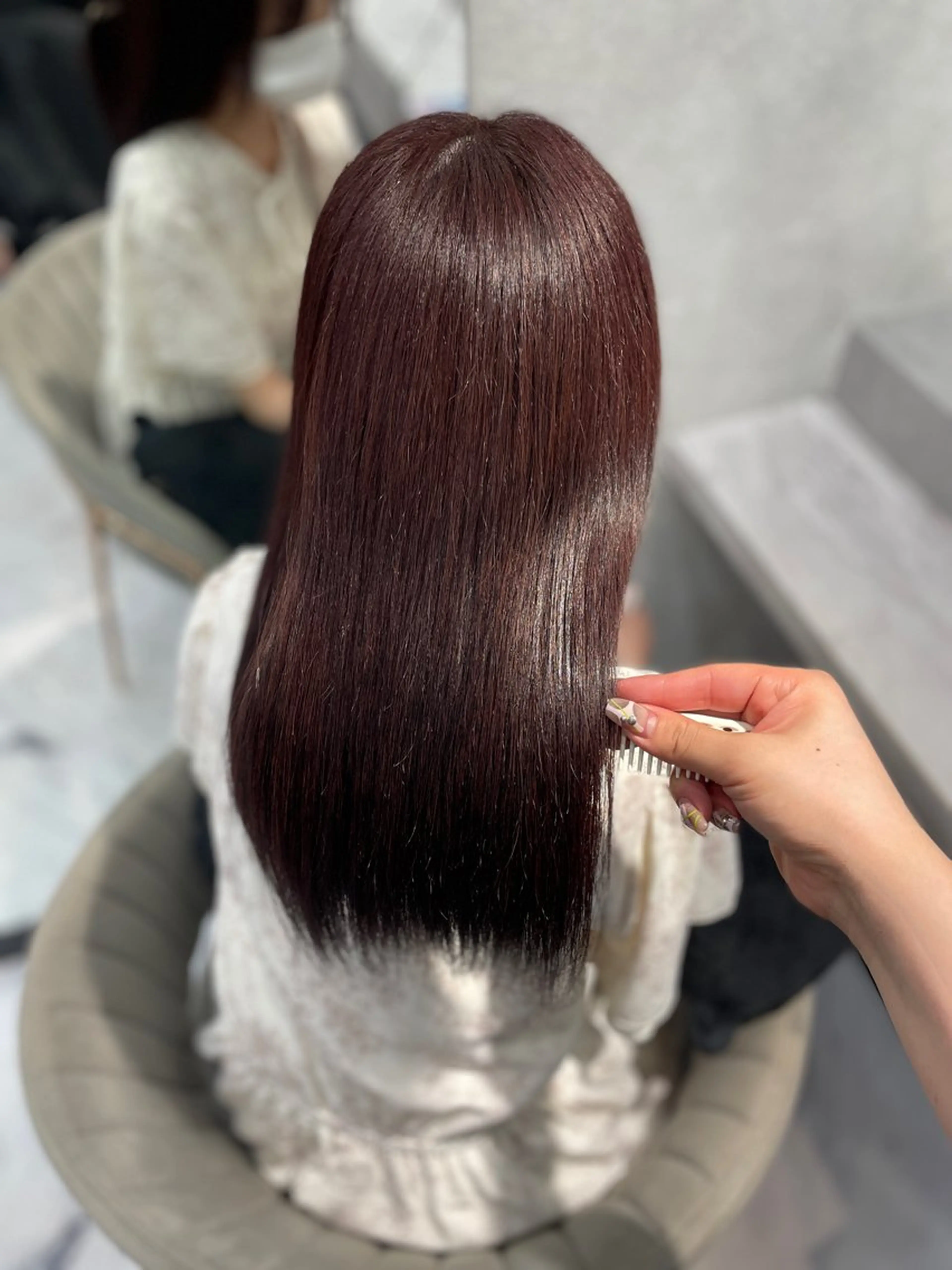 セミロング カラー ブラウンカラー ピンクカラー ピンクブラウン GEM YURI ハイトーンカラーのヘアスタイル