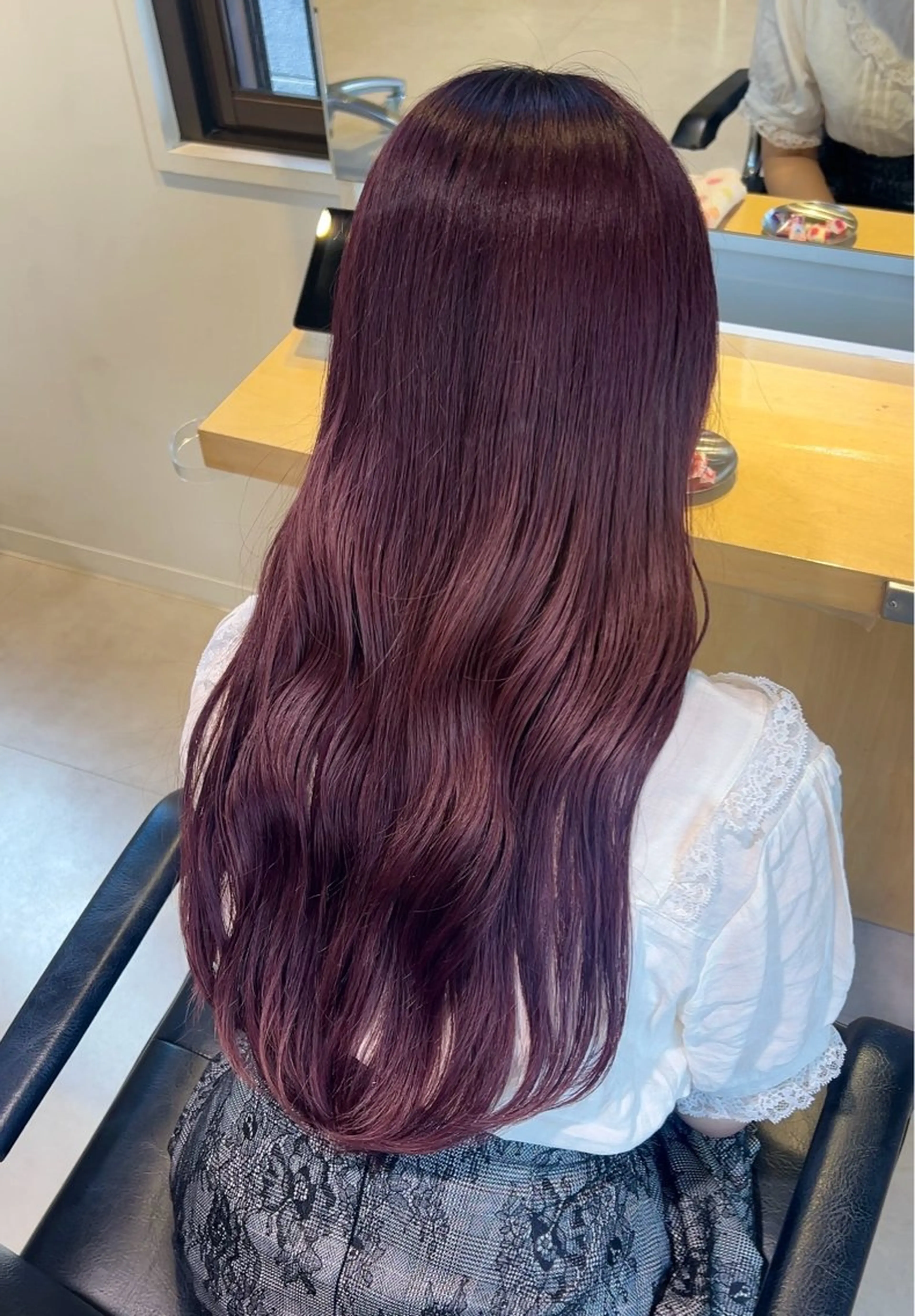 カラー カシス ピンクカラー Lei所属・黒田 優里 🎀🫧のヘアスタイル