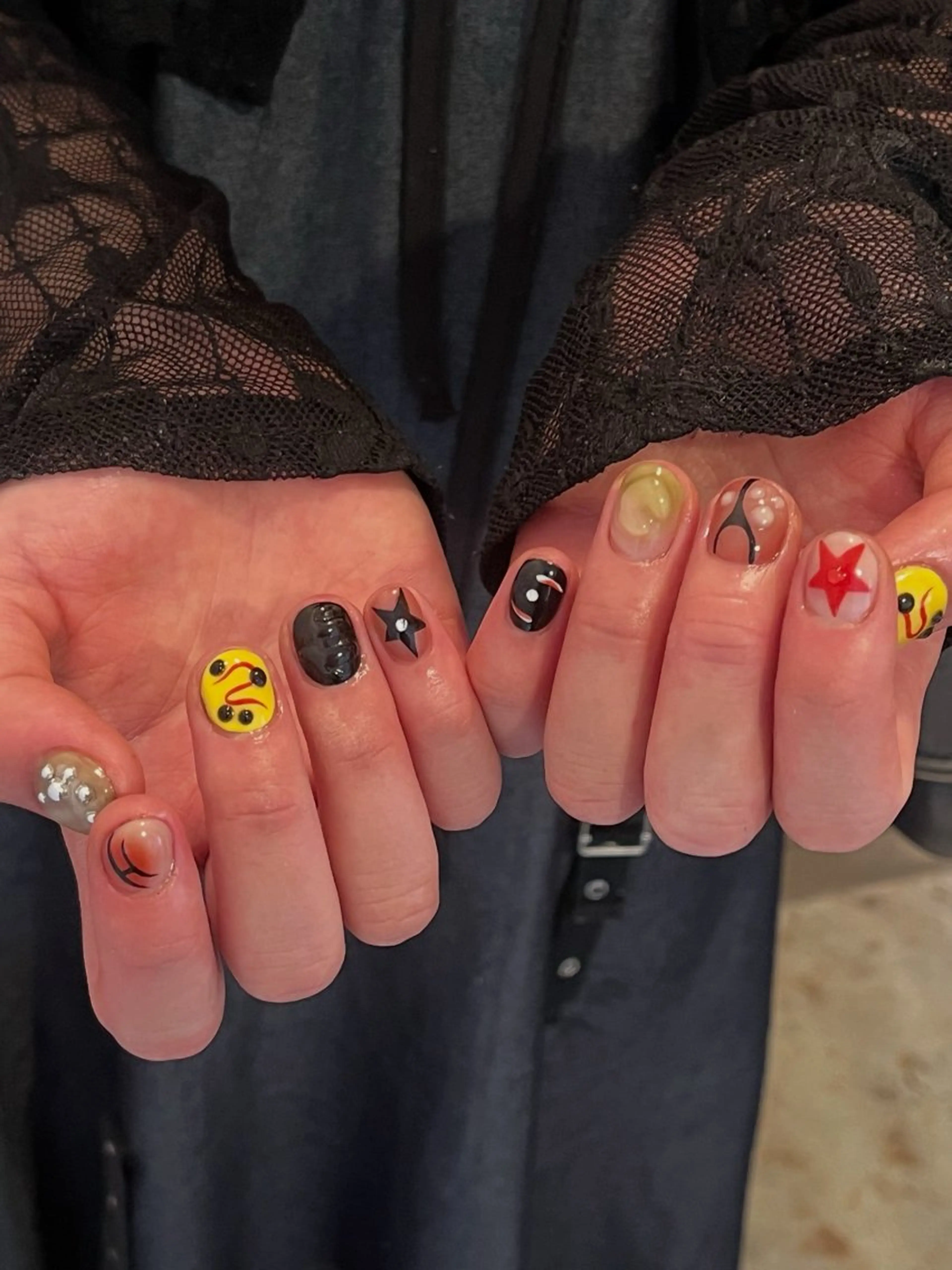 ネイル 文 /個性派ネイルのネイルデザイン