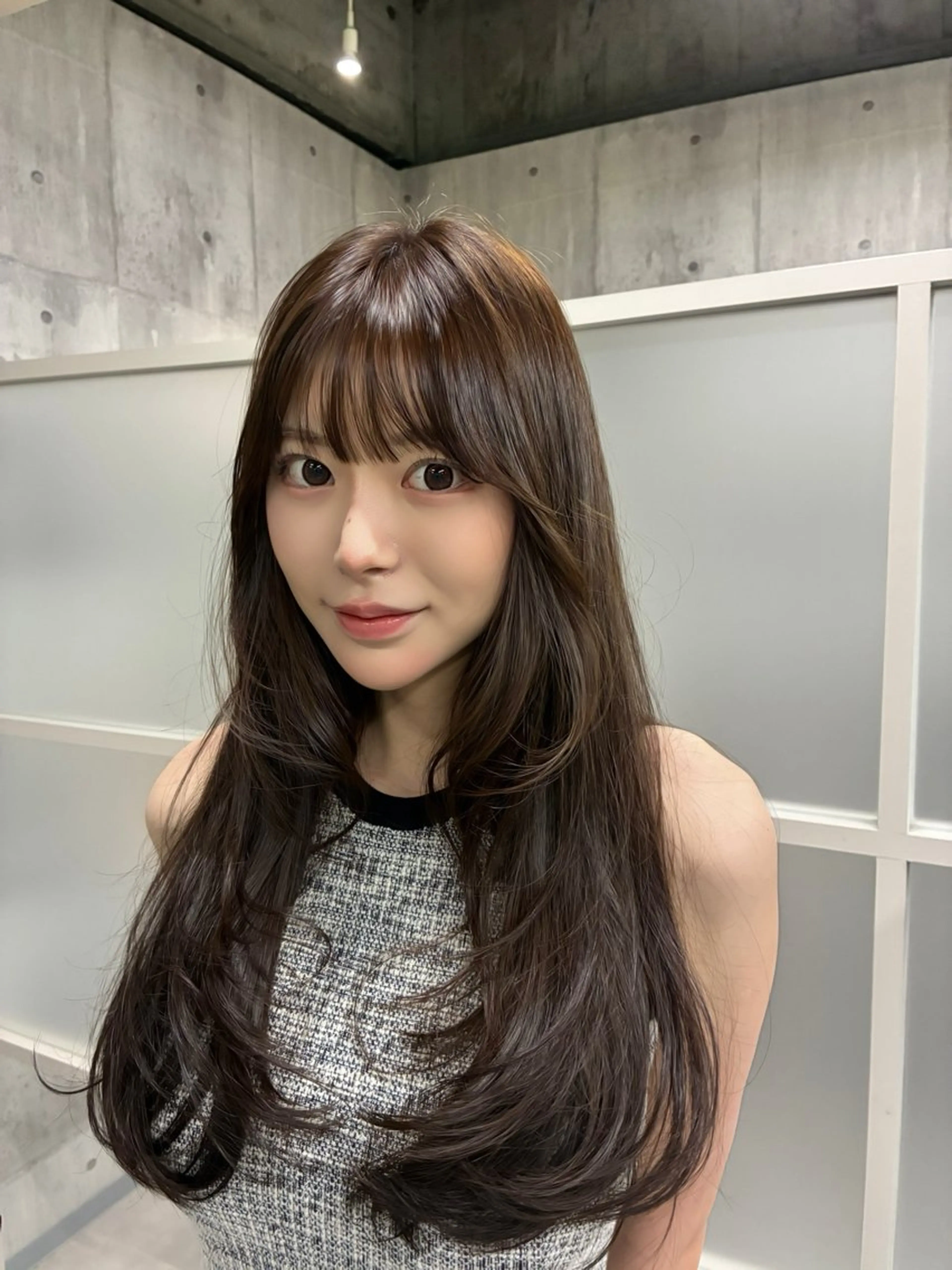 ロング カラー ブリーチ ケアブリーチ ダブルカラー イヤリングカラー ハイライトカラー カット ヘアカラー トリートメント newi ナカノのヘアスタイル