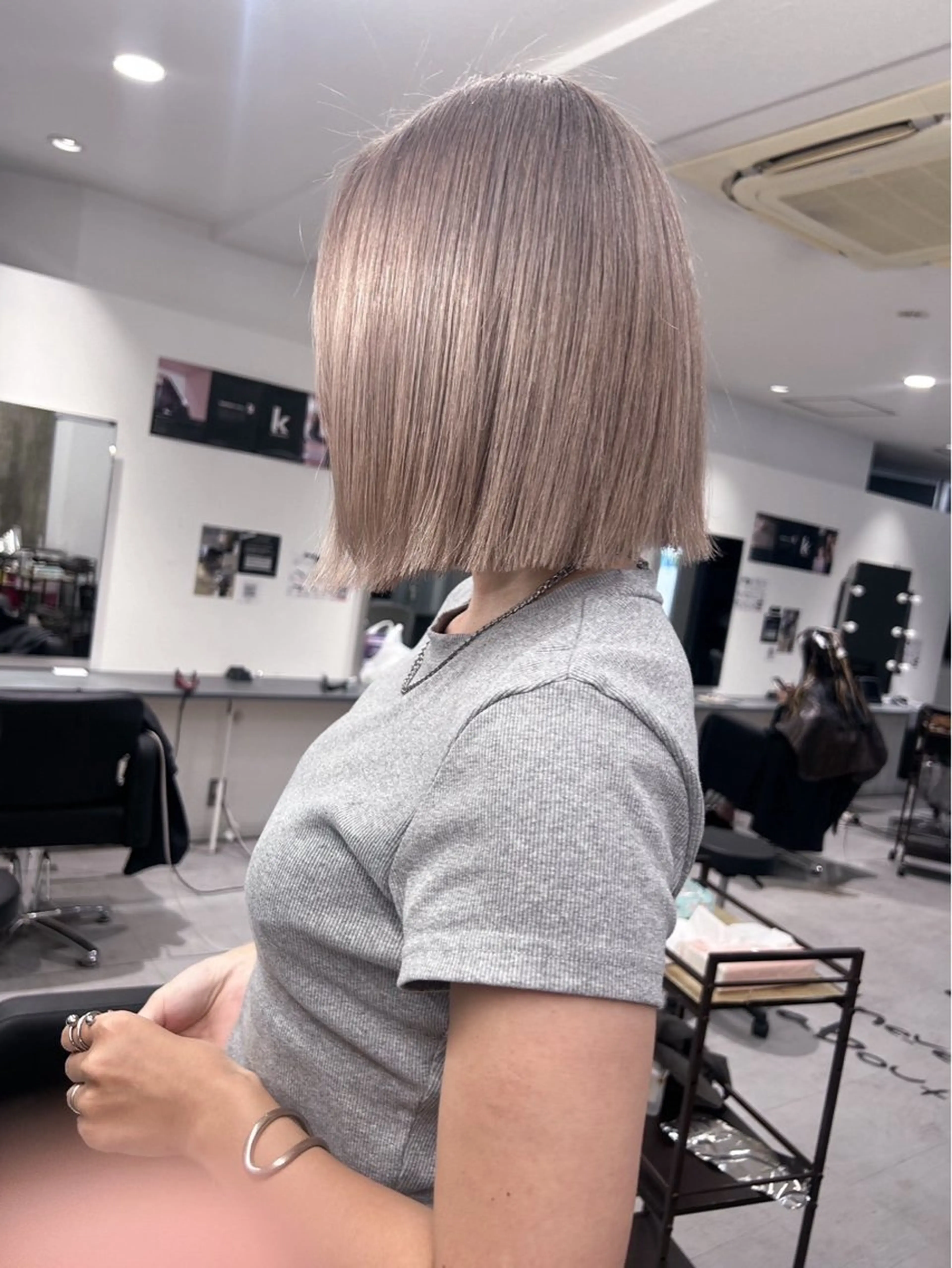 ミディアム カット ヘアカラー king highlight&extensions梅田所属・髪質改善/似合わ せ/ダブルカラー盛田のヘアスタイル