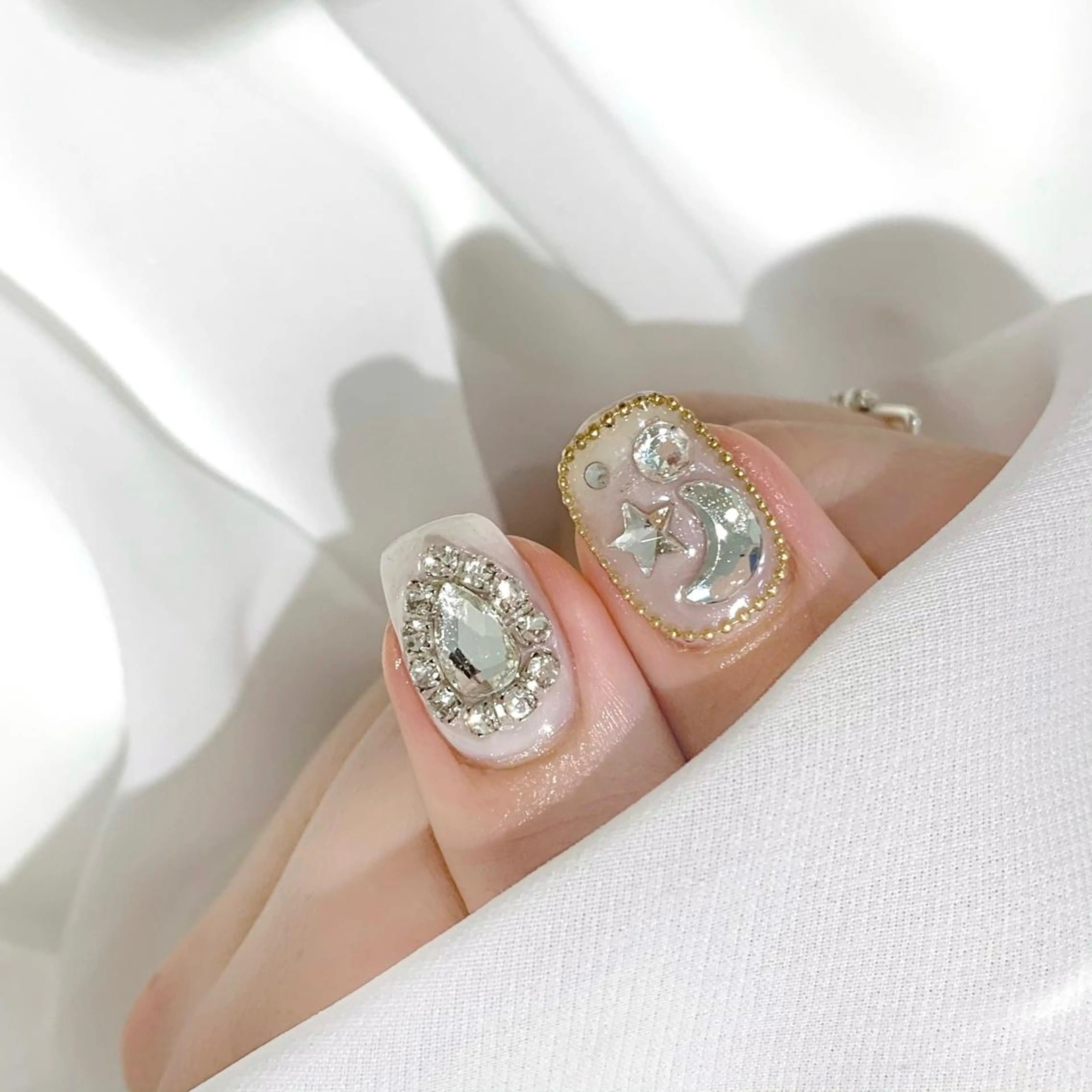 ネイル Kanon 🤍のネイルデザイン