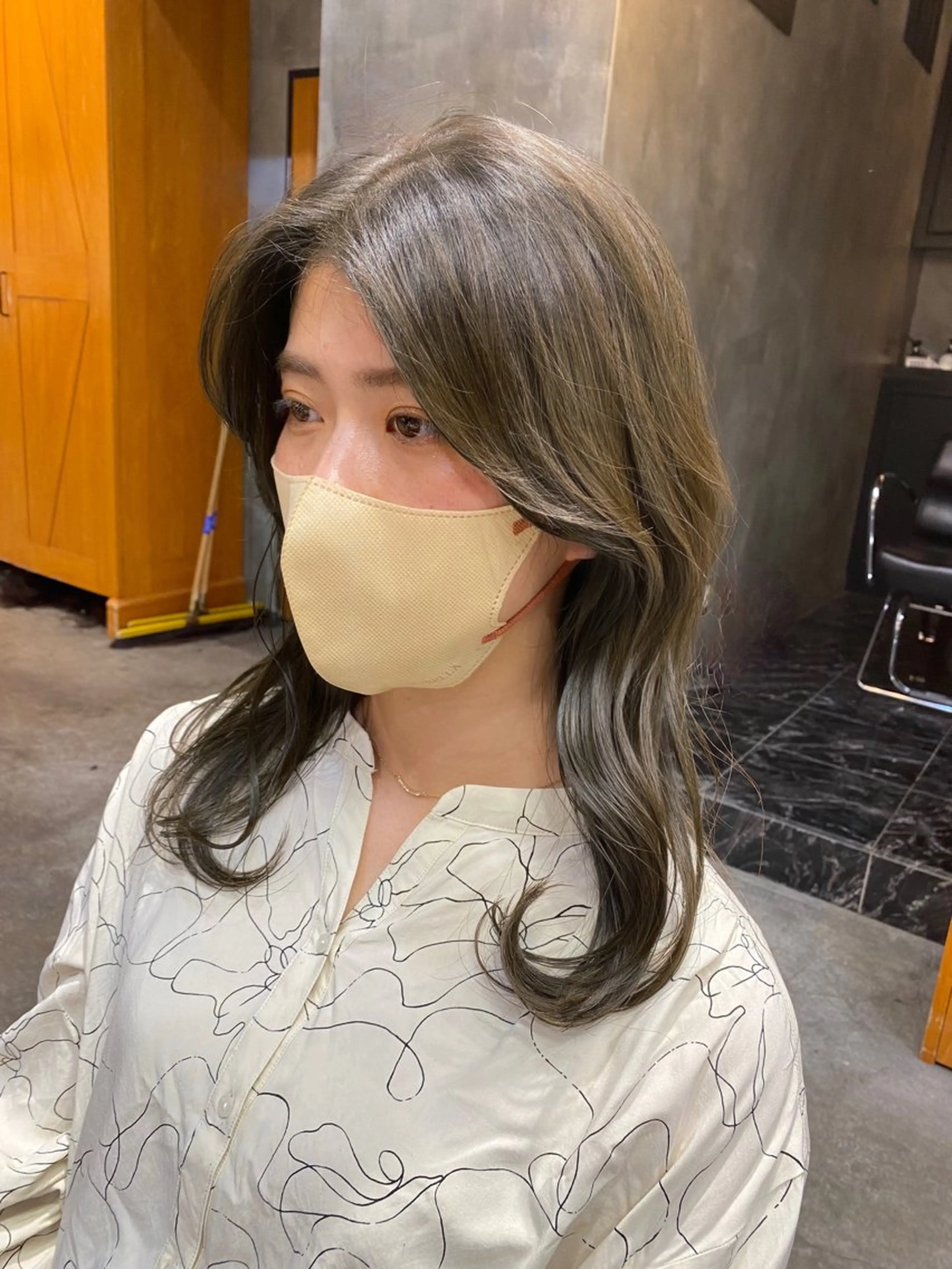 セミロング カラー グレージュ カーキグレージュ カット ヘアカラー トリートメント Ms.CHARM所属・透明感カラー🌿 グレージュ🐺陽介のヘアスタイル