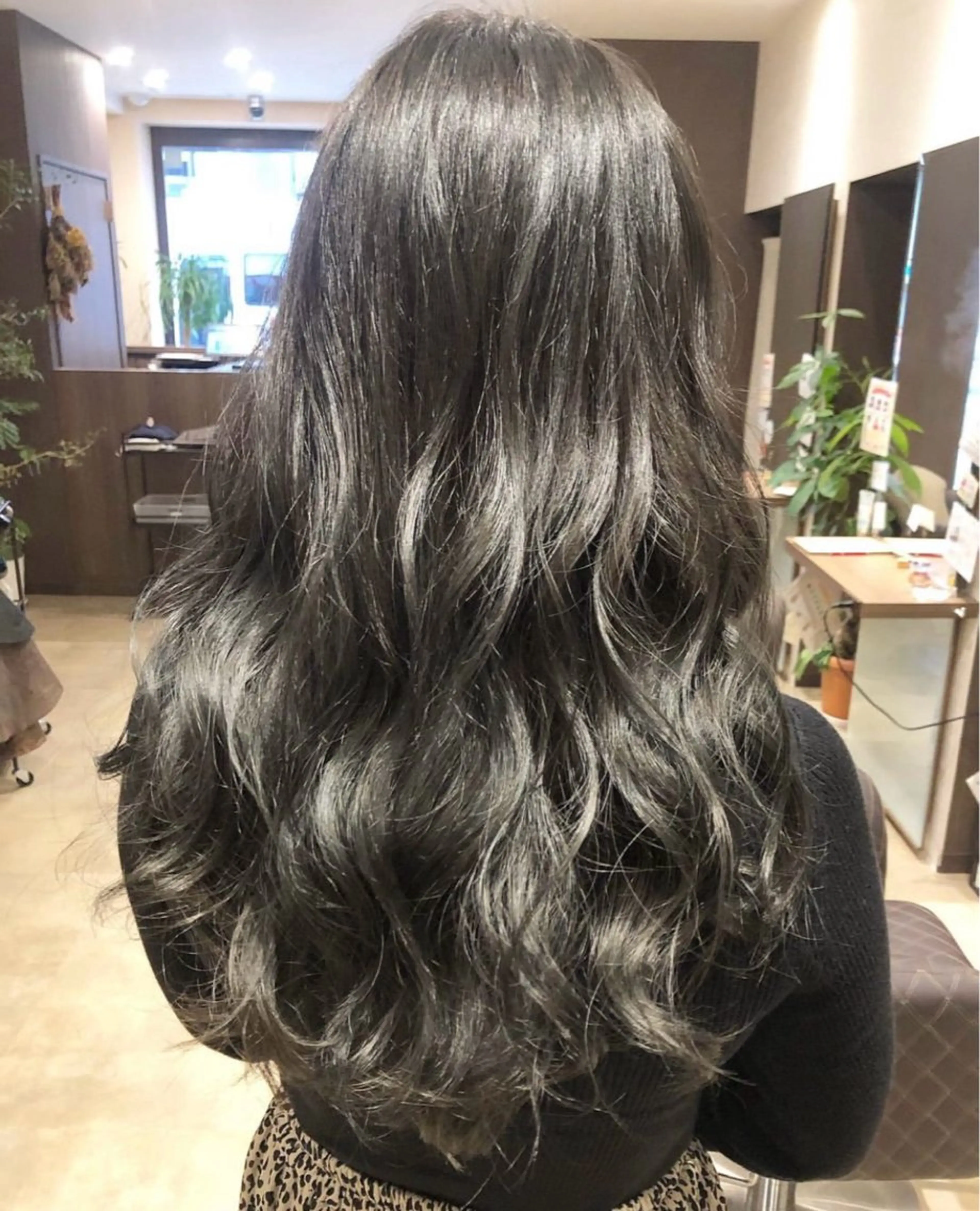 ロング 石毛 ひかるのヘアスタイル