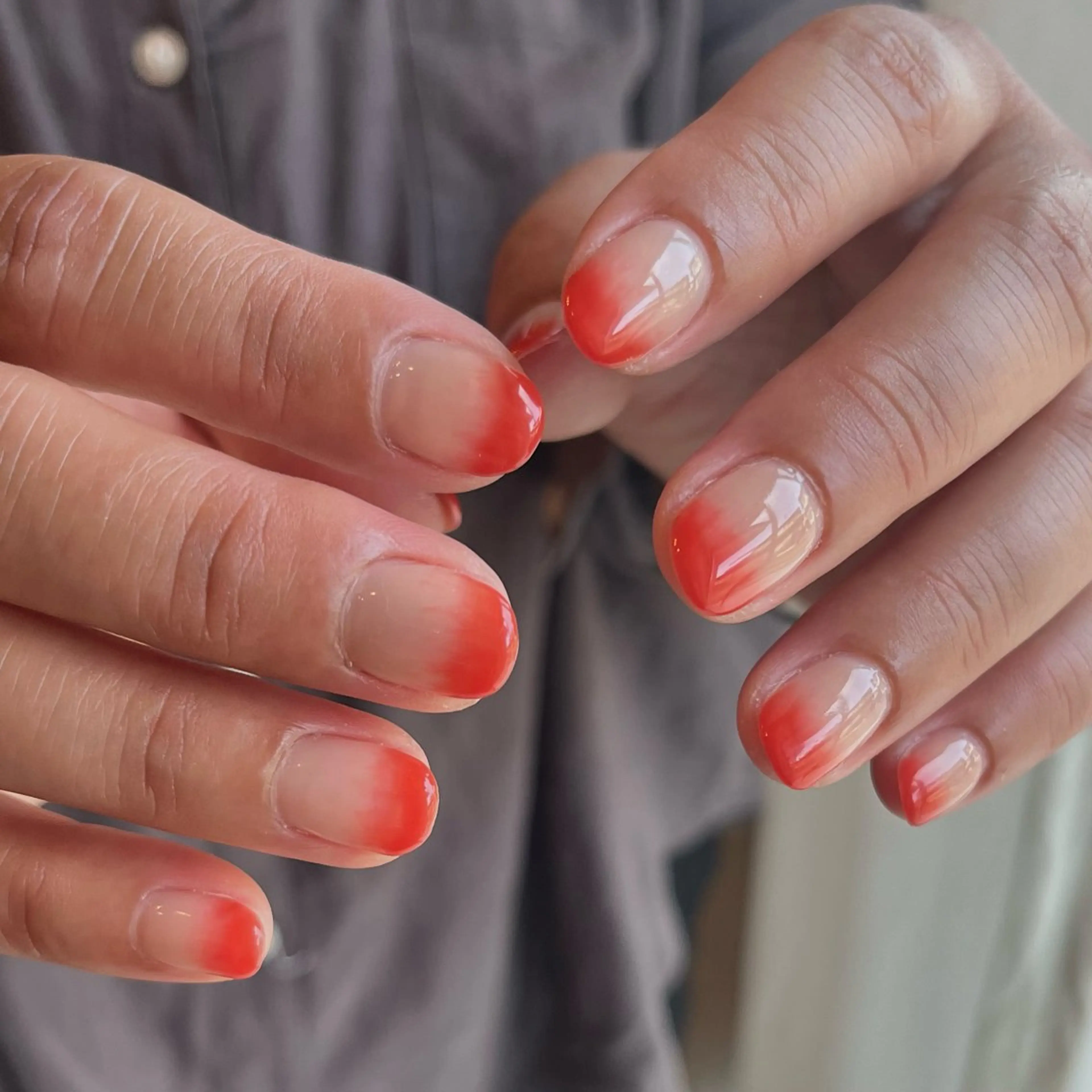 ネイル ニュアンスネイル オレンジ aiu  ｱｲﾕｰ ちひろのネイルデザイン