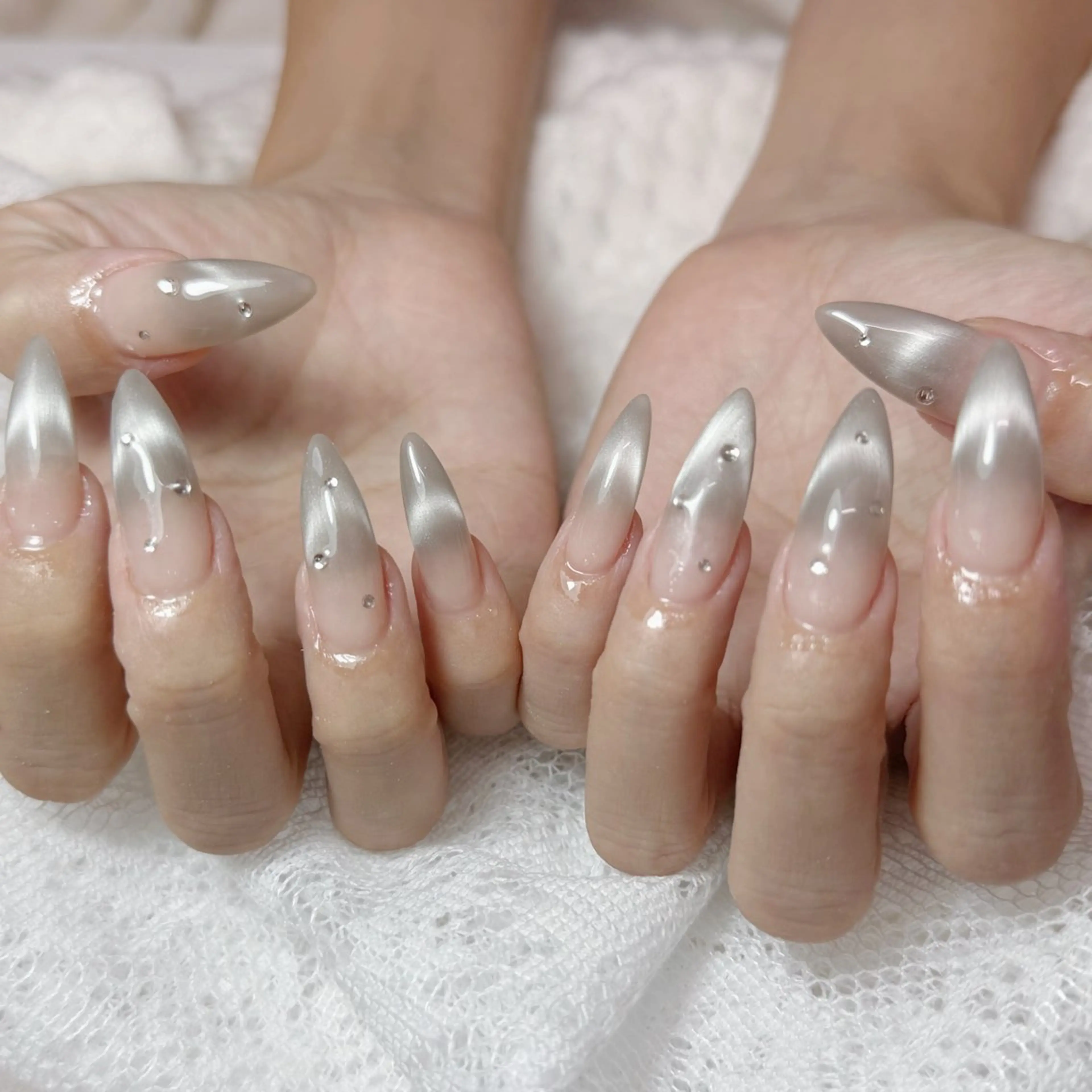 ネイル ハンドネイル Arva Manaのネイルデザイン