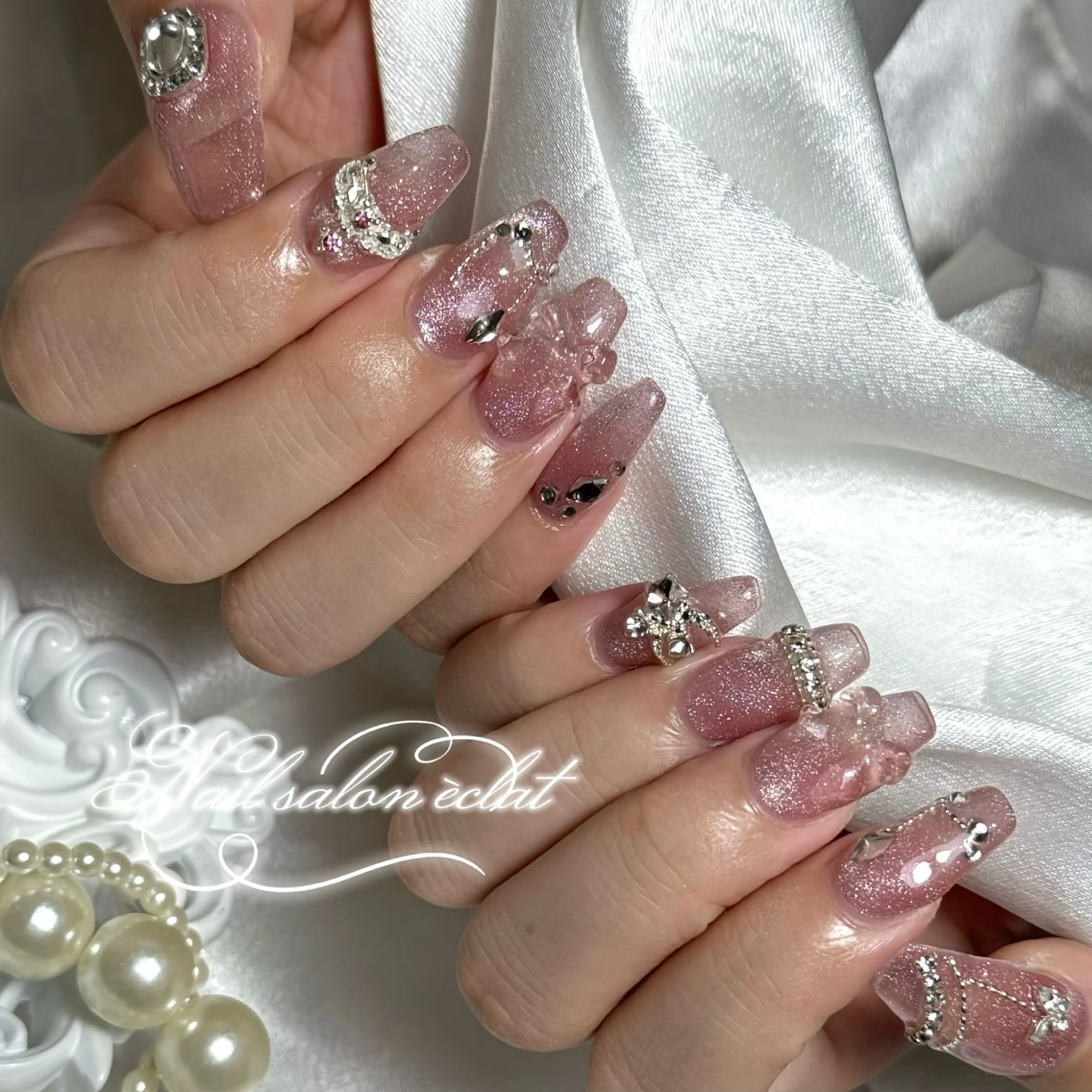 ネイル キラキラネイル ピンク ハンドネイル éclat ⸝꙳.⋆ 栄｜久屋大通のネイルデザイン