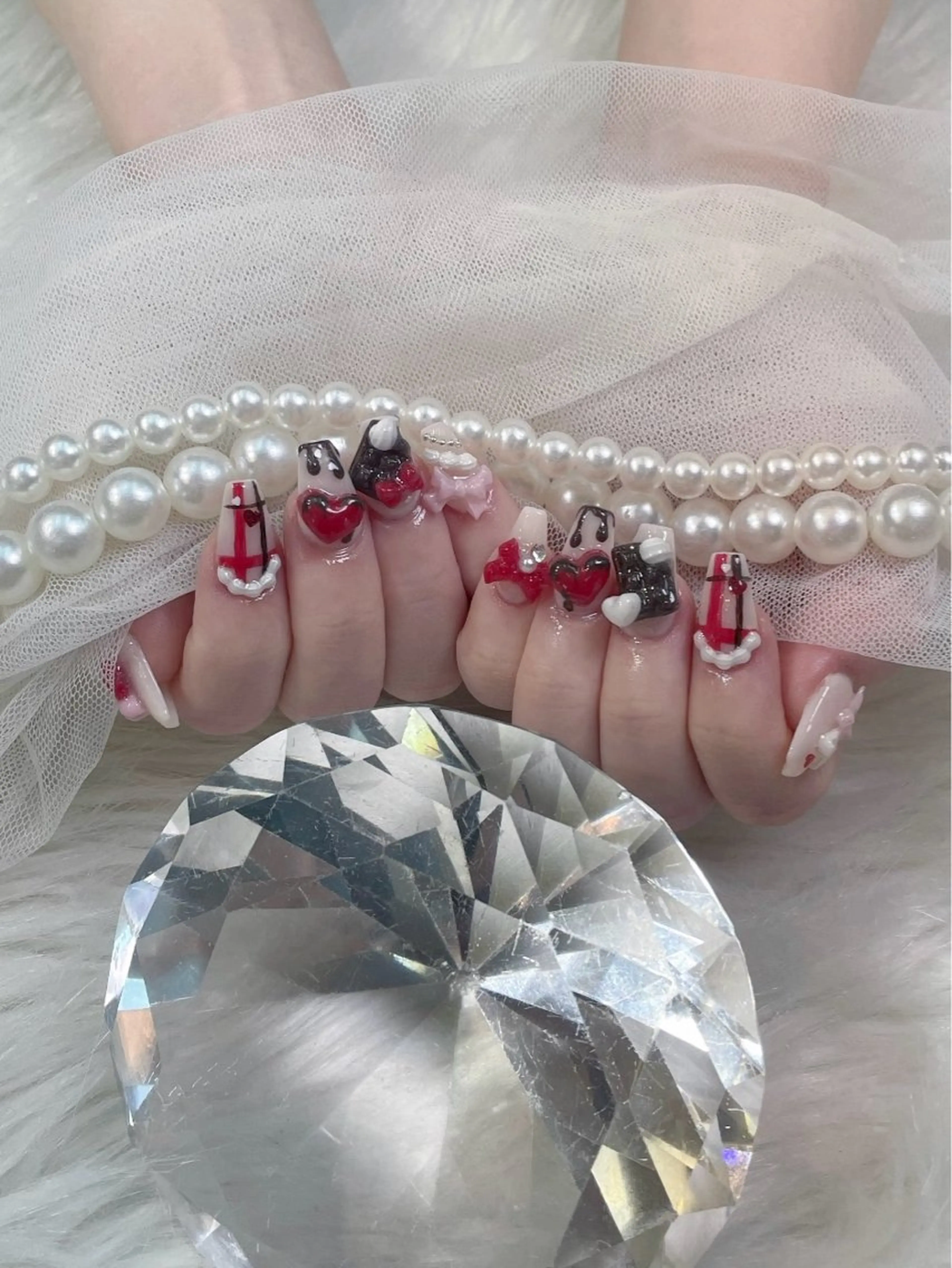 ネイル ショートネイル バレンタイン ベスティオーラ所属・ベスティオーラ 花香のネイルデザイン