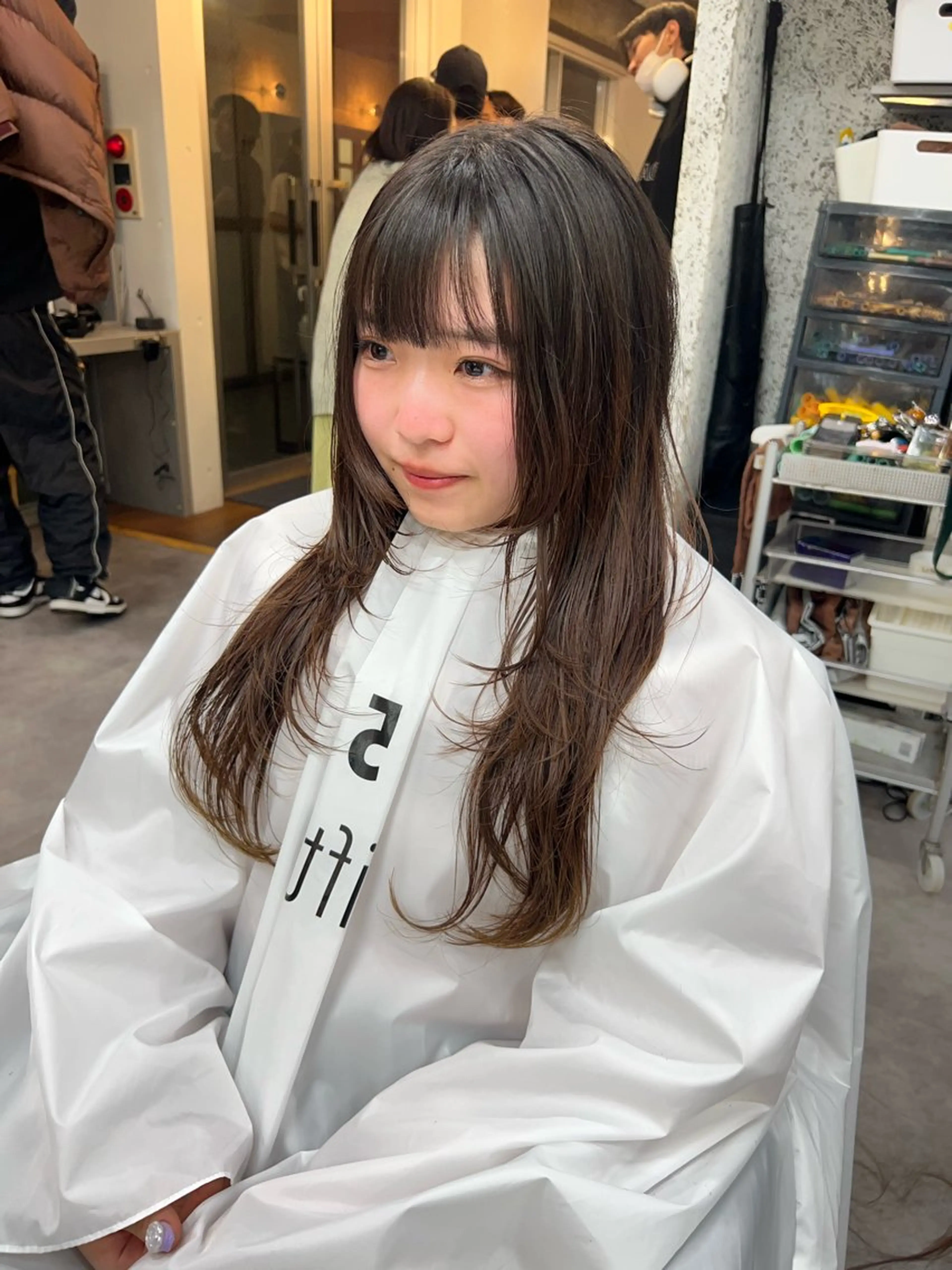 ロング カラー パーマ ヘアアレンジ ロングレイヤー くびれヘア 顔まわりレイヤー 韓国風ヘア くびれレイヤー ショートヘア原宿 fifth コシのヘアスタイル