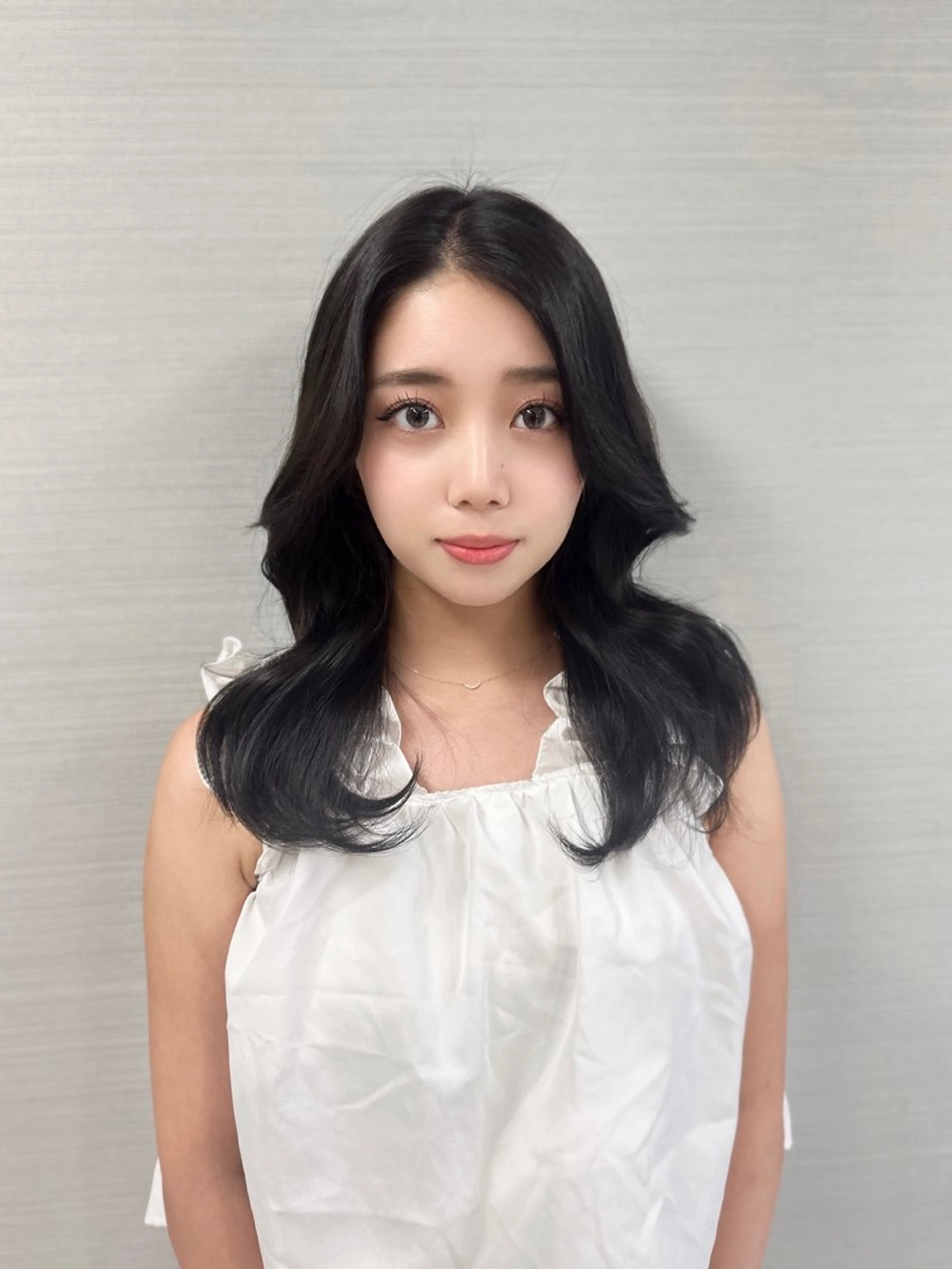 ミディアム カラー INTRO.by Fi-Ne所属・韓国ヘア 店長NEGIのヘアスタイル