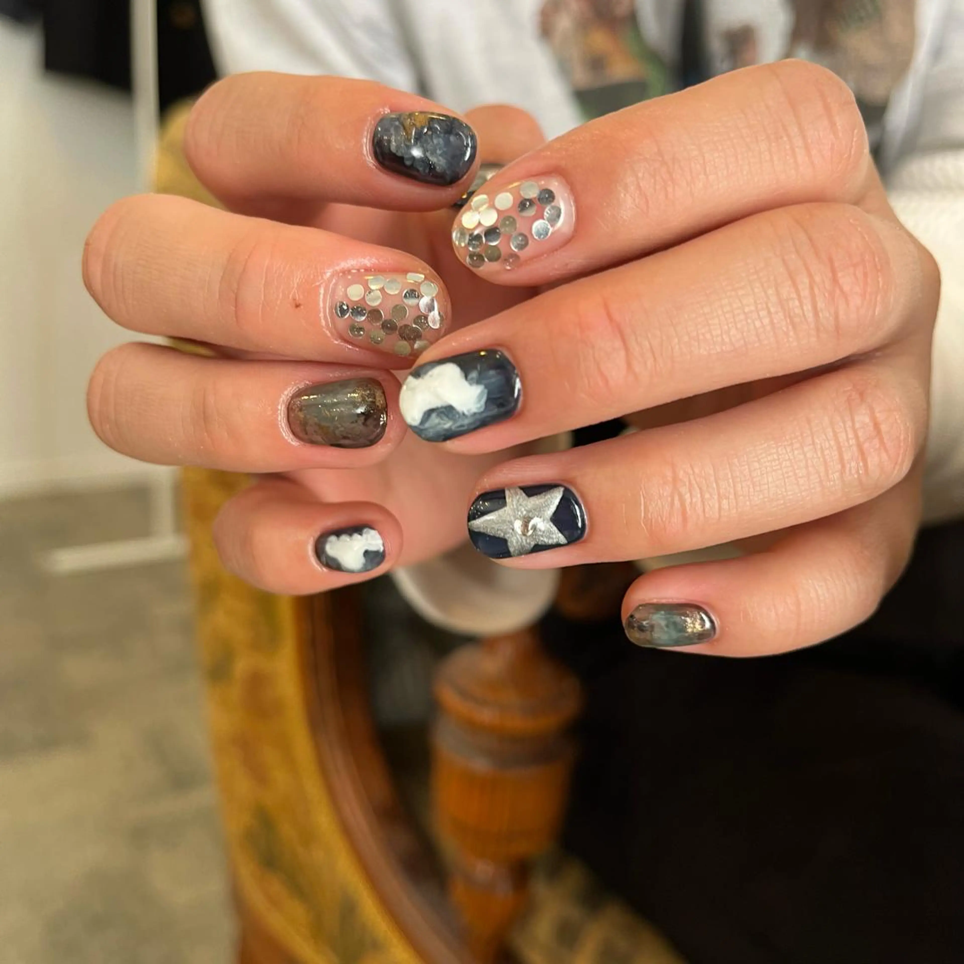 ネイル ハンドネイル Trico Antique所属・岩本 杏のネイルデザイン