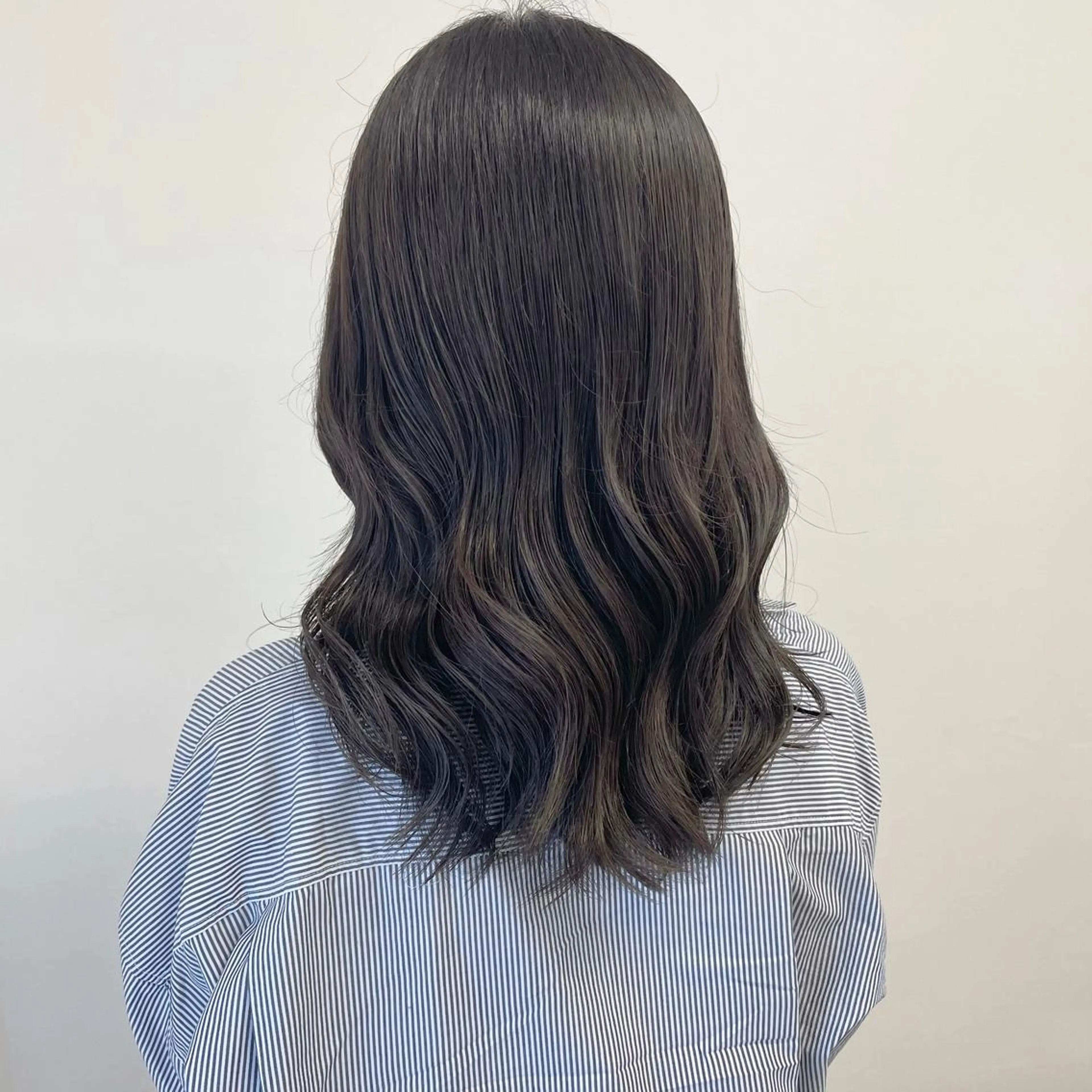 ミディアム カラー 🔵暗髪　特化🔵 梅田・増田のヘアスタイル