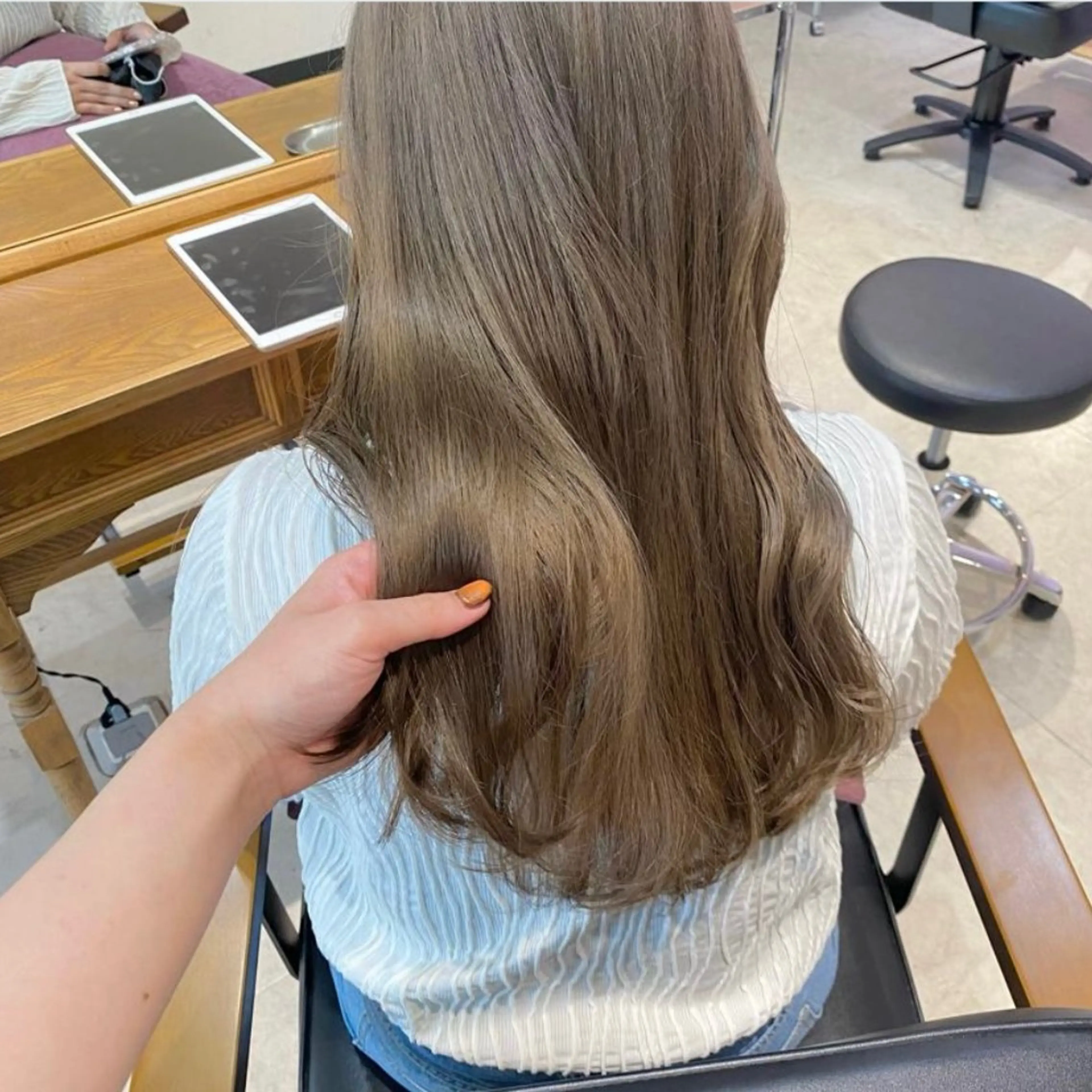 カラー ベージュカラー MATTY azusaのヘアスタイル