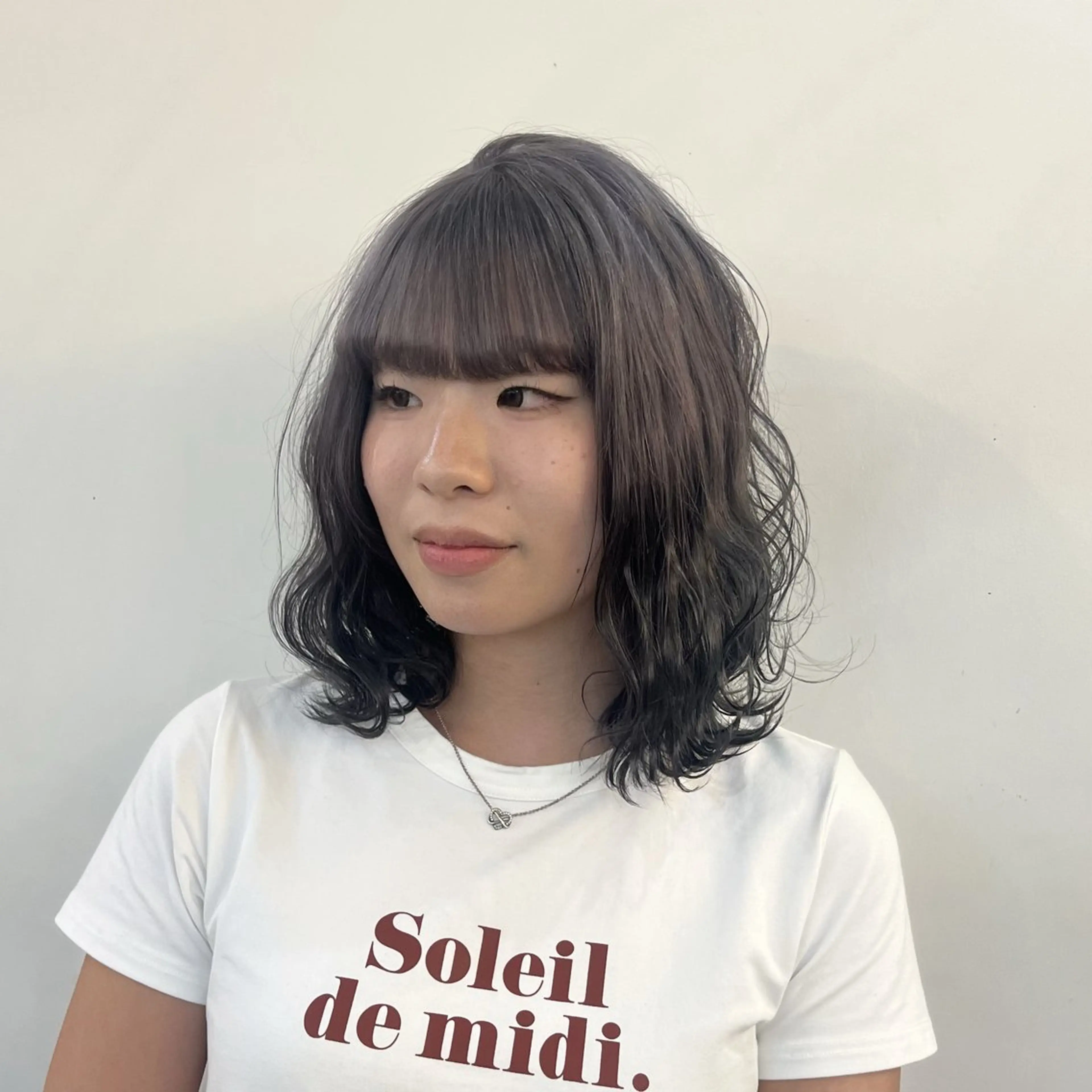 カラー ブリーチ/ハイトーン ボブ🐥HIYORIのヘアスタイル