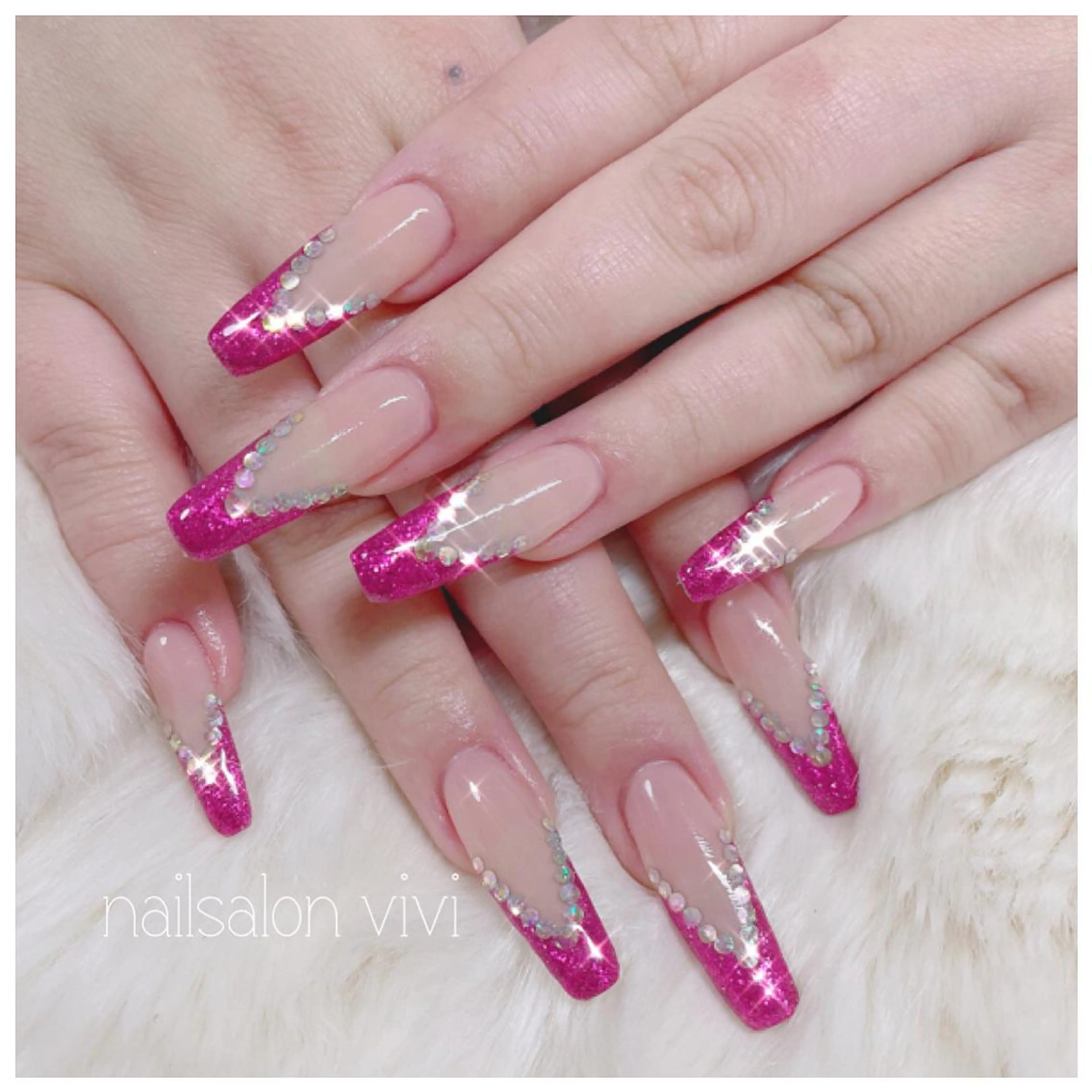 ネイル ＶＩＶＩ nailsalonのネイルデザイン