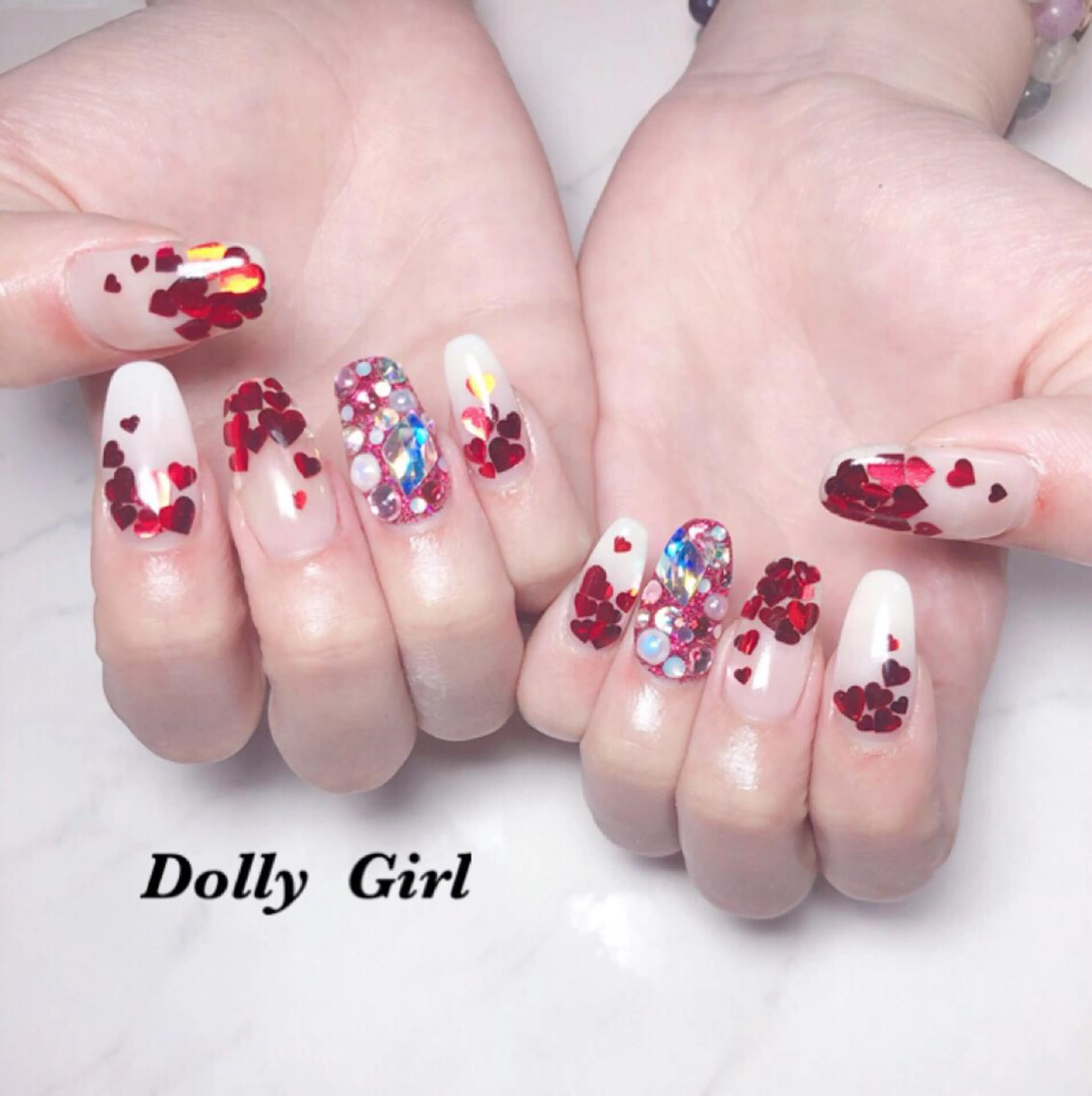ネイル 個室ネイルサロンDolly Girl〜ドーリーガール〜所属・DollyGirl KYOKOのネイルデザイン