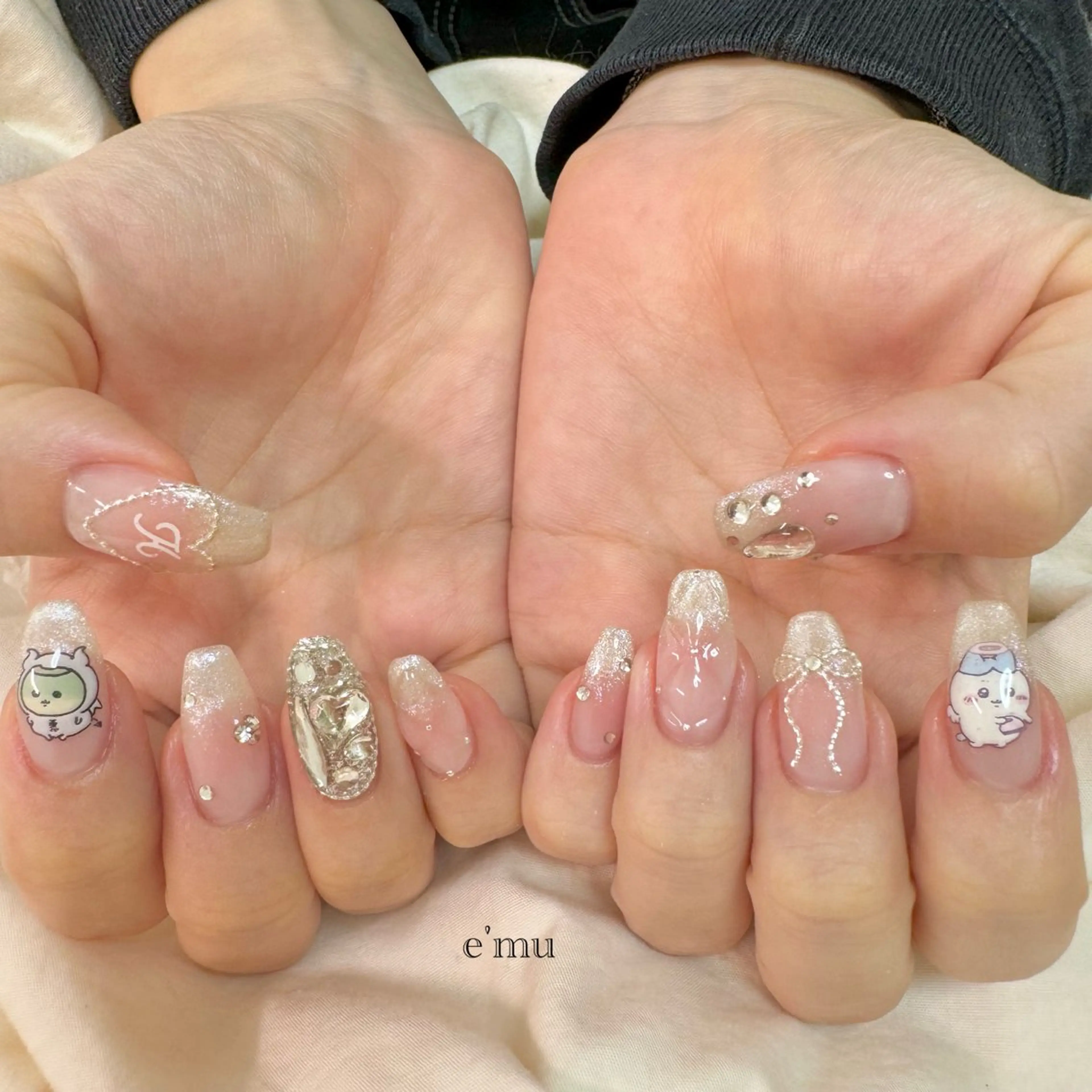 ネイル ガーリー 持ち込み ハンドネイル nail salon e'mu💐のネイルデザイン