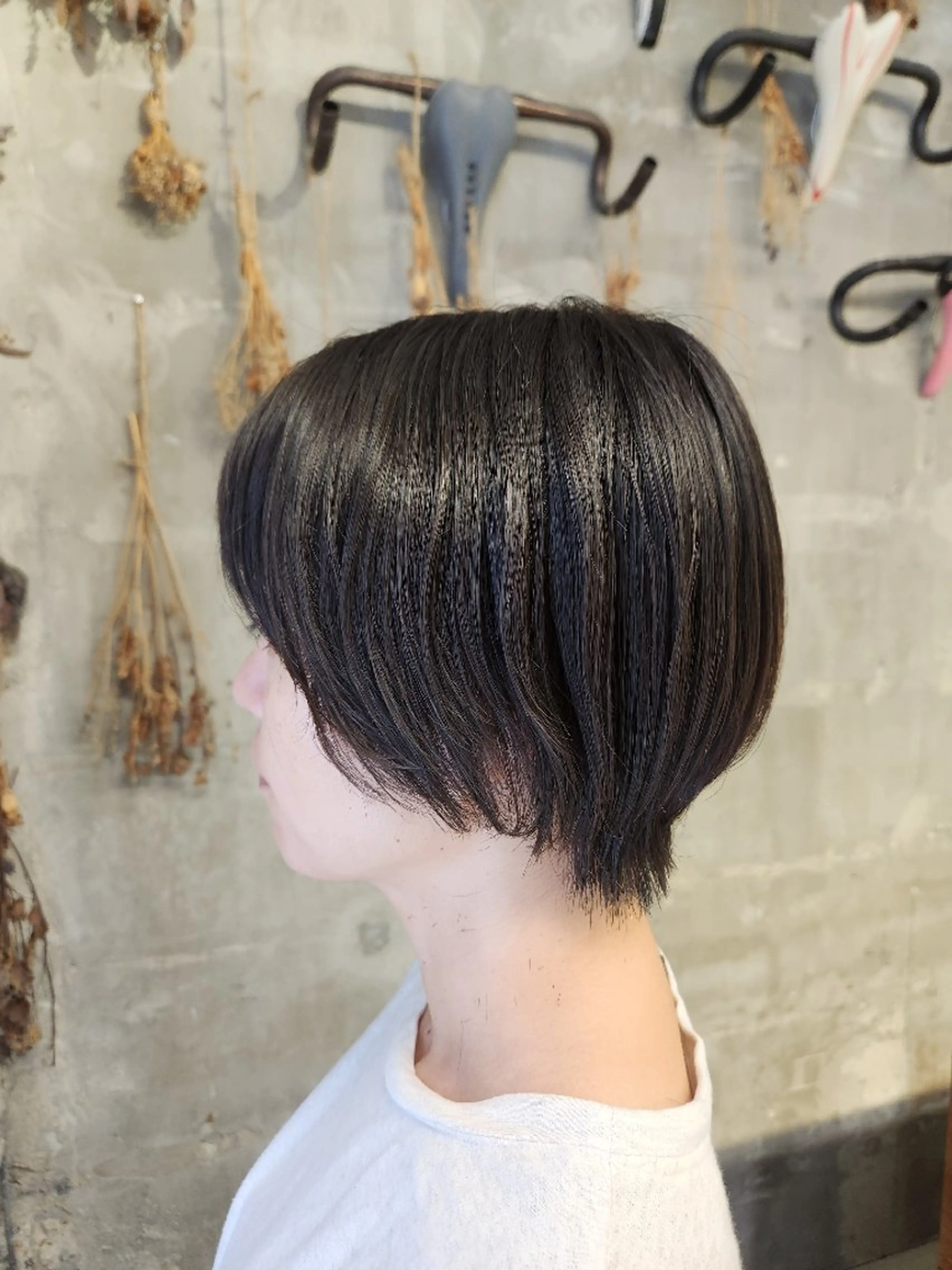 ショート カット 井尻 柚都歩のヘアスタイル