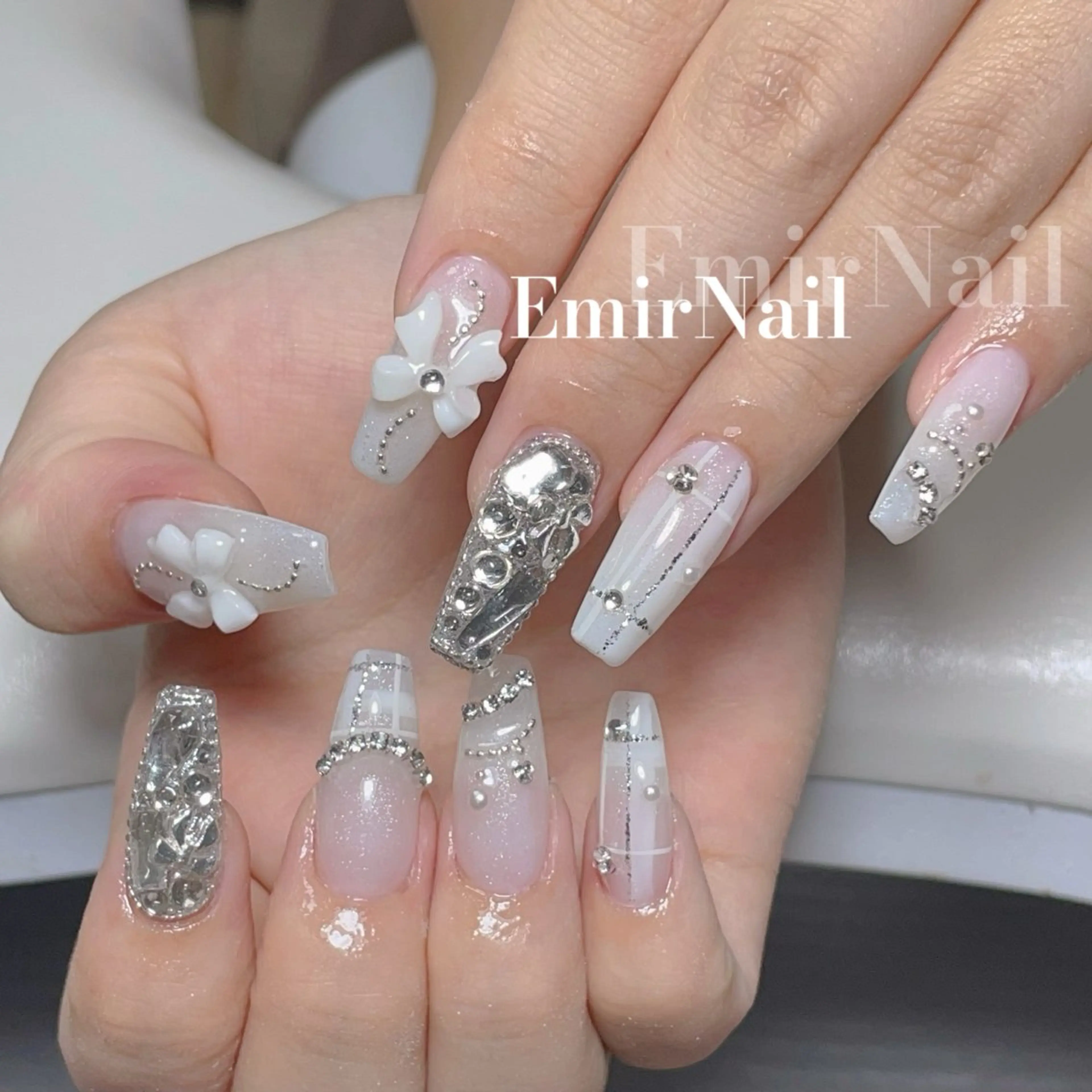 ネイル Emir Nailのネイルデザイン