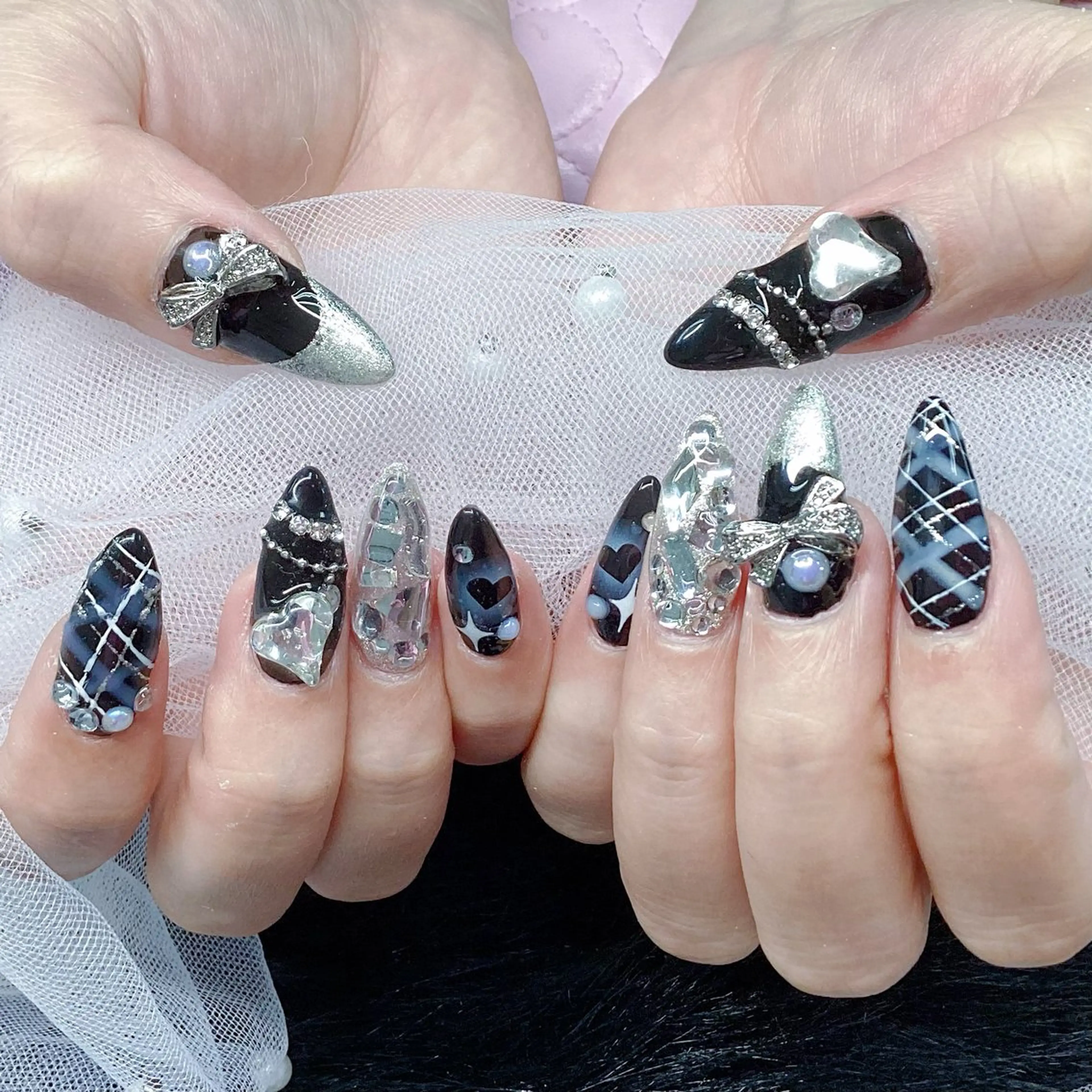 ネイル パーツ全部¥110 サロンミミのネイルデザイン