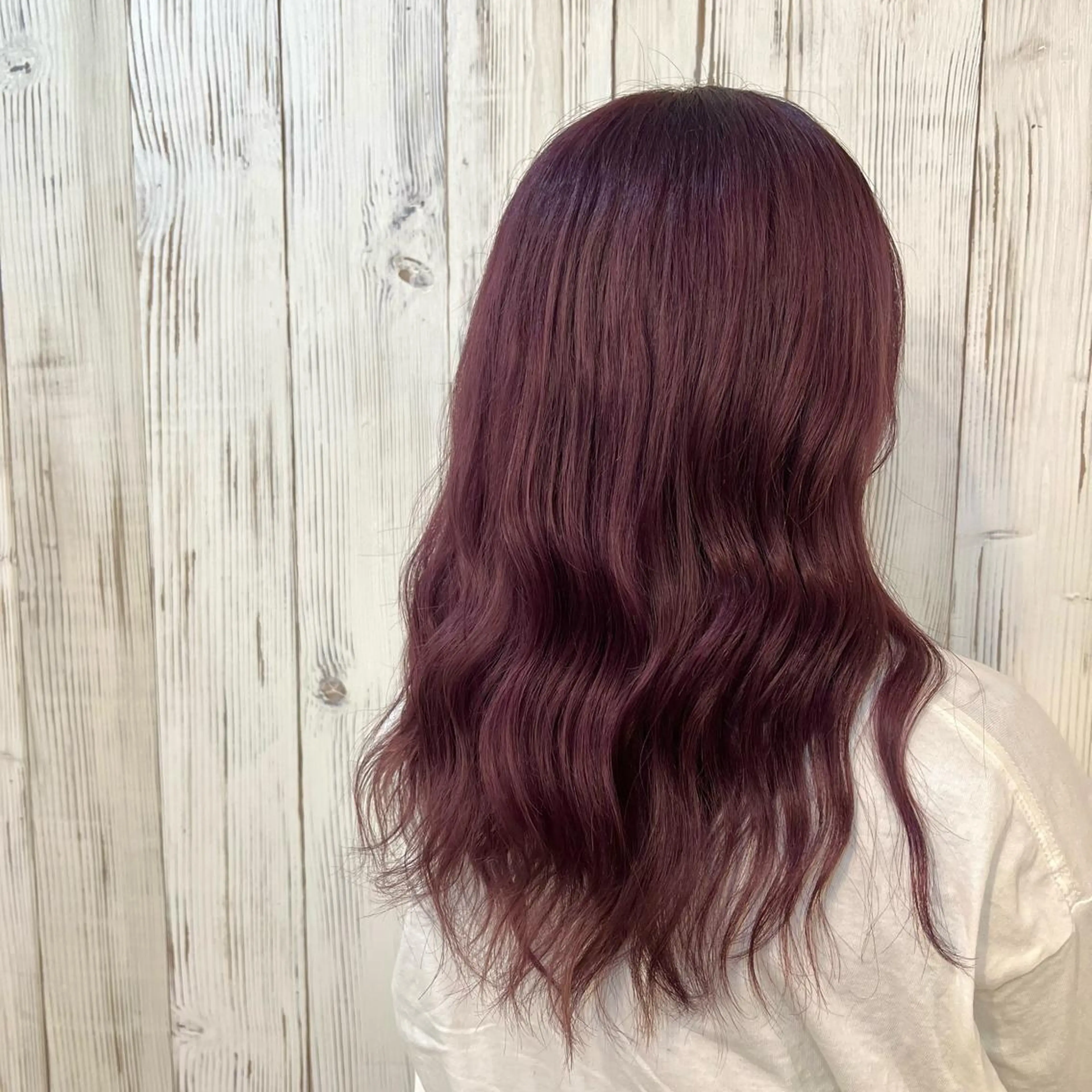 カラー イルミナカラー 吉田 悠乃のヘアスタイル