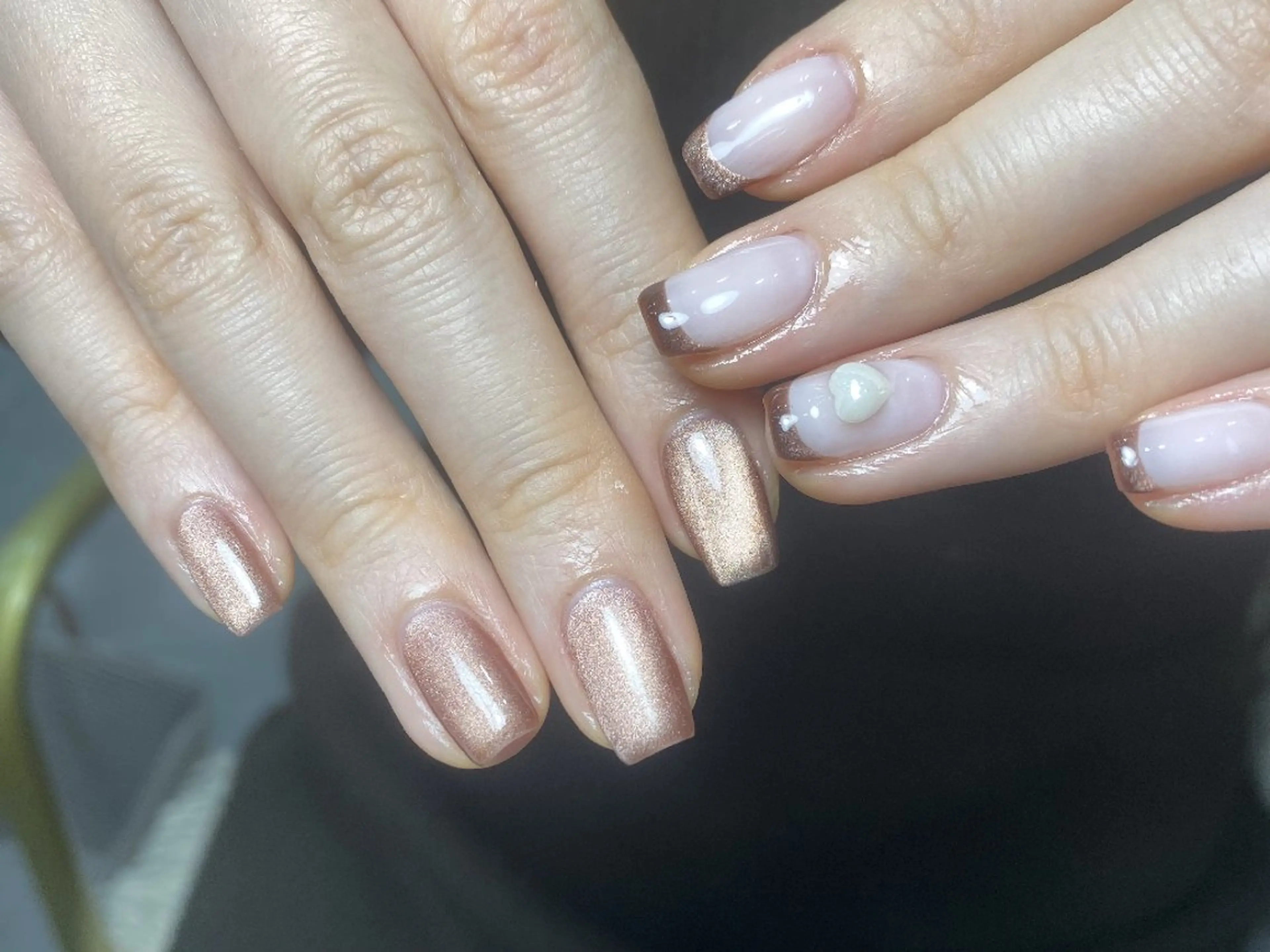 ネイル チークネイル フレンチネイル ジェルネイル ガラスフレンチ キラキラネイル ハンドネイル UM Nail Salonのネイルデザイン