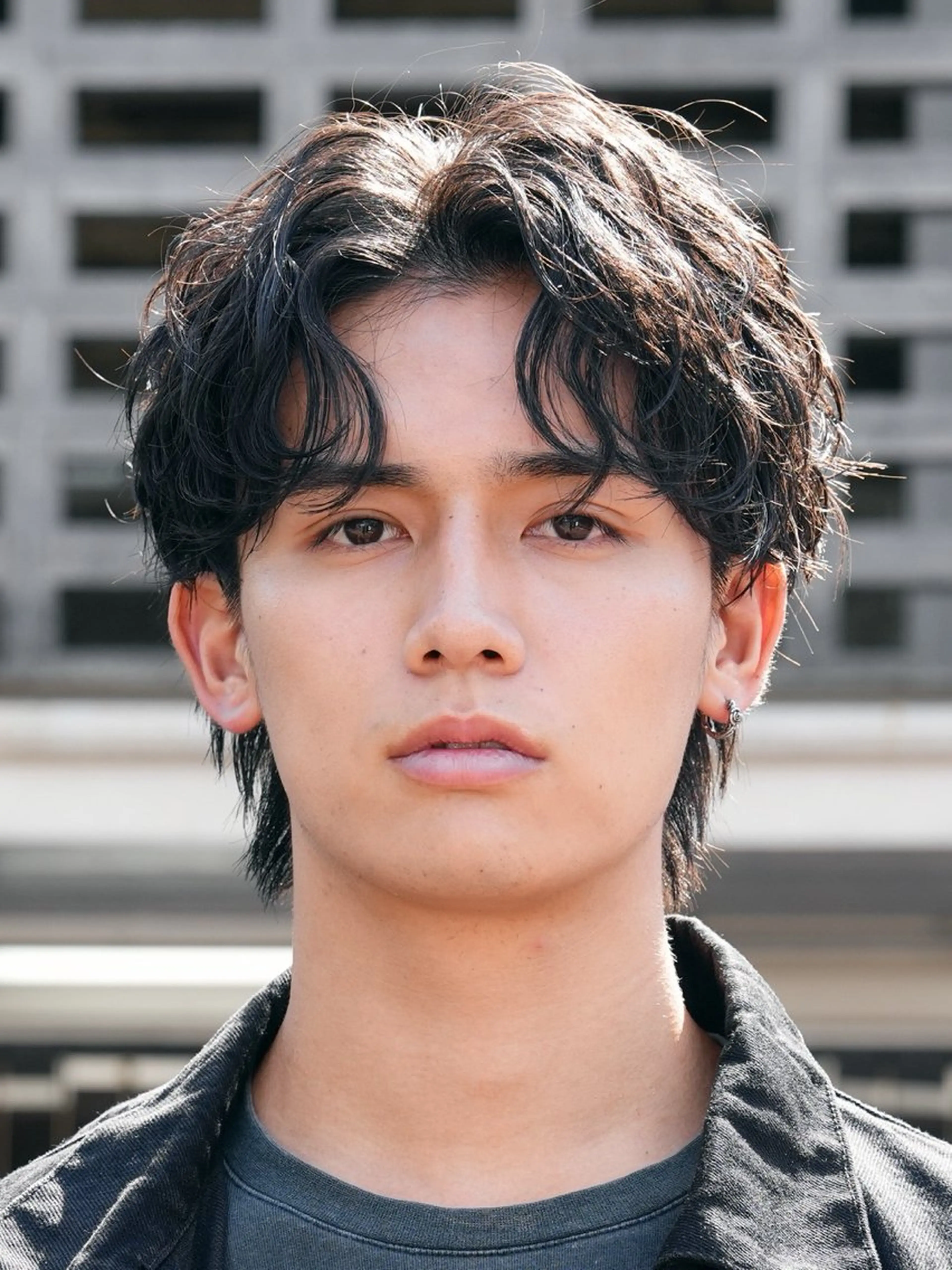 パーマ メンズ センターパート メンズウルフカット ウルフカット 原宿 無料カット fifth イノウエのヘアスタイル