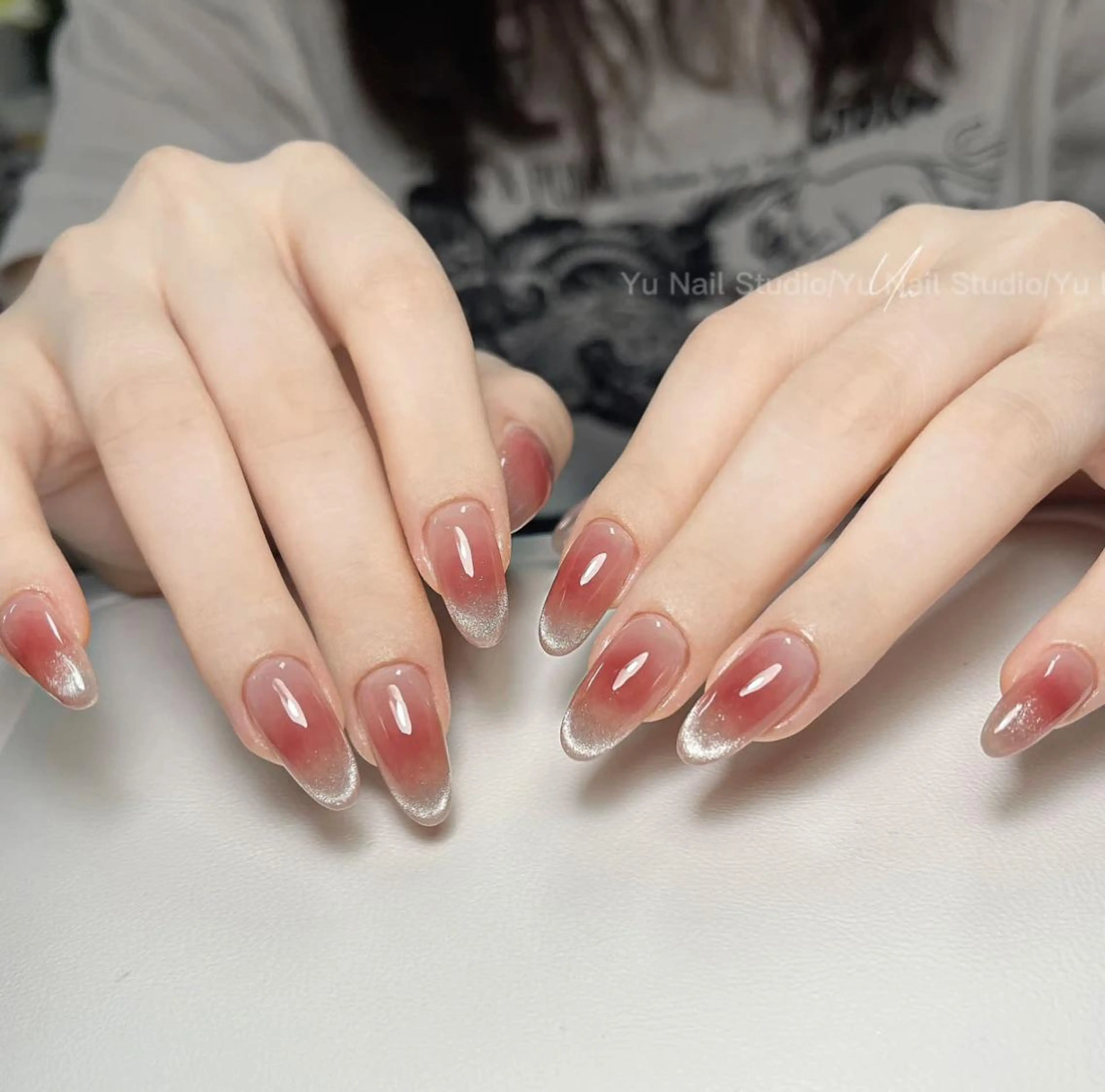 ネイル アートネイル 長さ出し ネイルチップ Queens PUPUのネイルデザイン