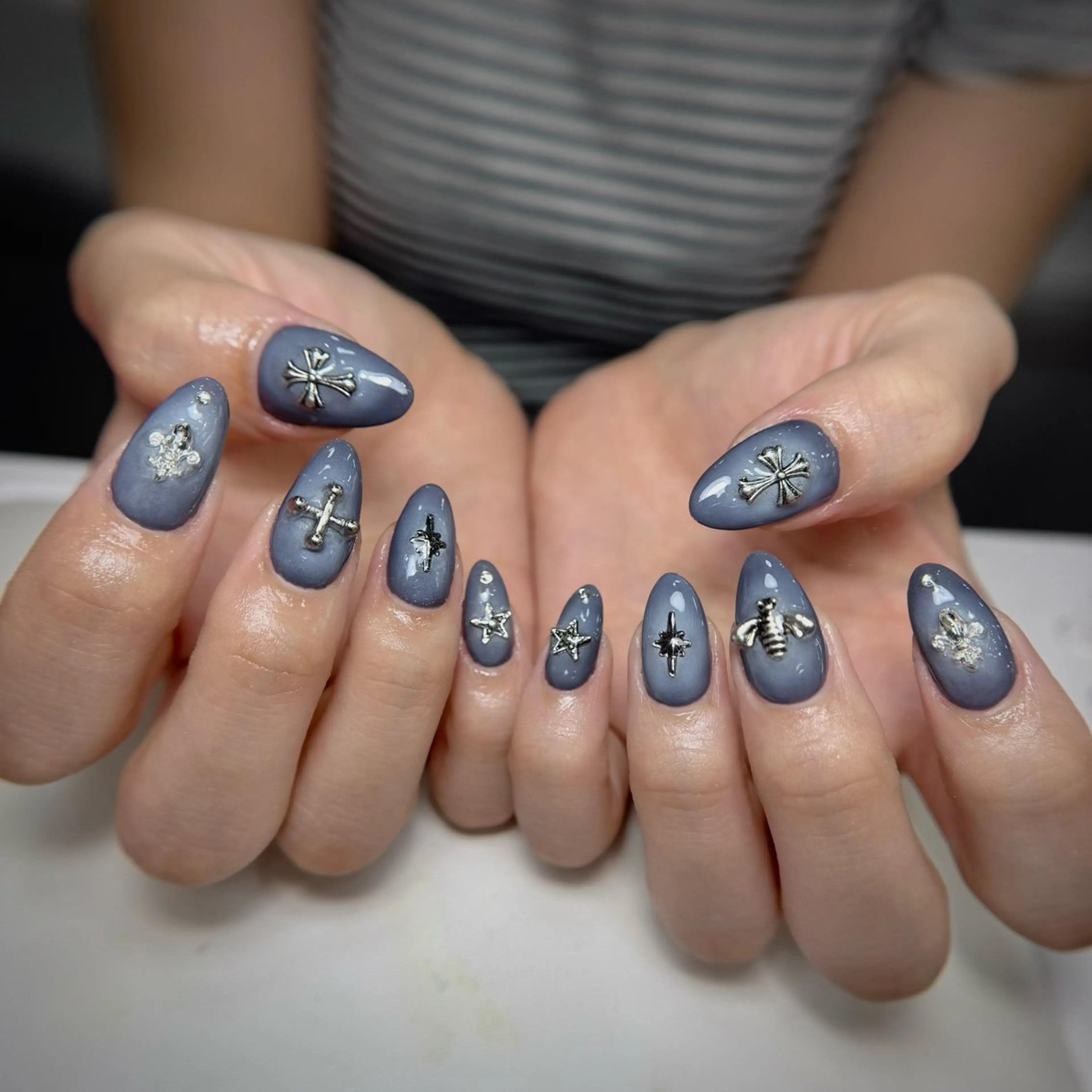 ネイル 長さ出し ジェルネイル 持ち込み オフィスネイル ワンカラーネイル ハンドネイル Michi_Nails_Salon所属・Michi Nail Staffのネイルデザイン