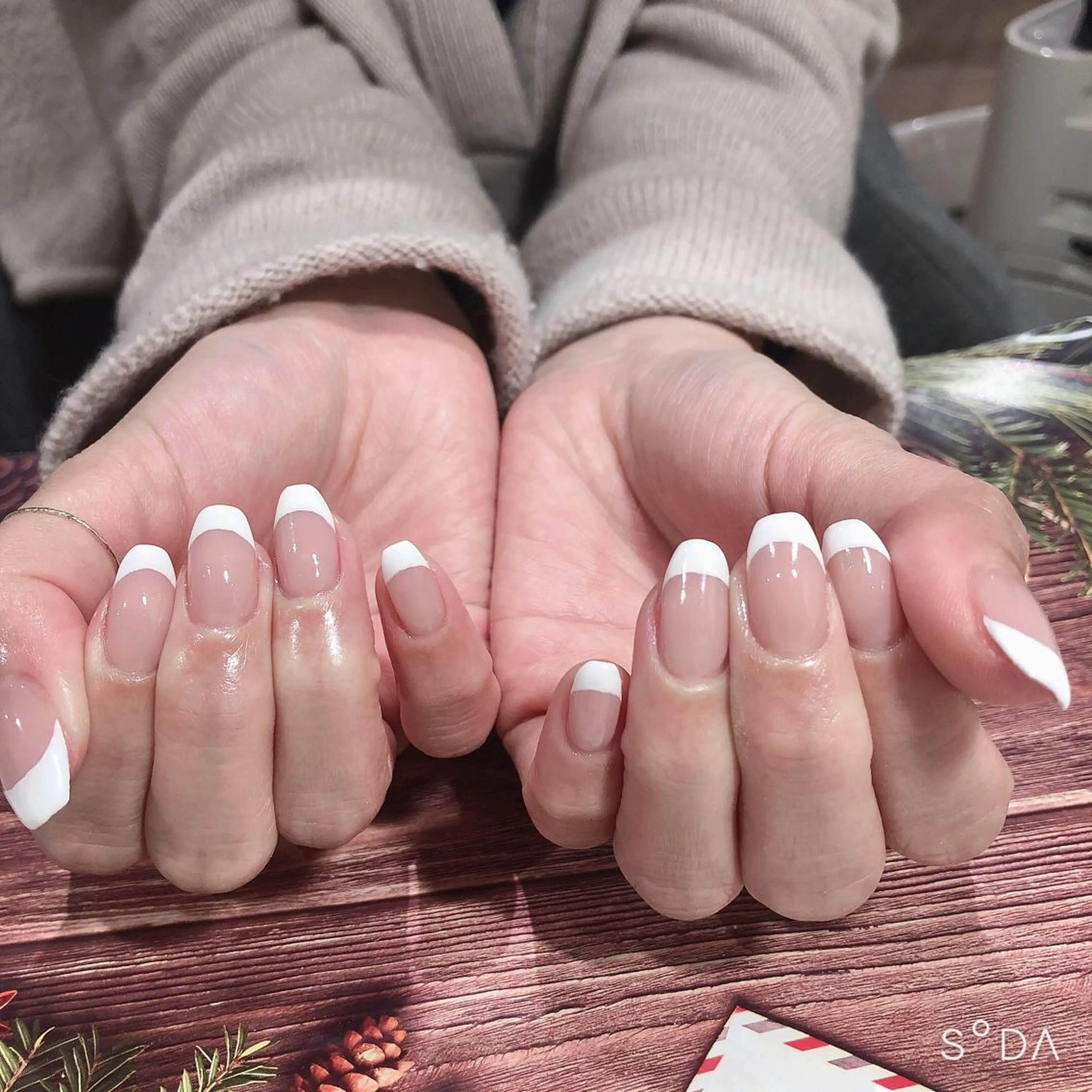 ネイル フレンチネイル ハンドネイル 吉野✨ ネイルデザイナー✨のネイルデザイン