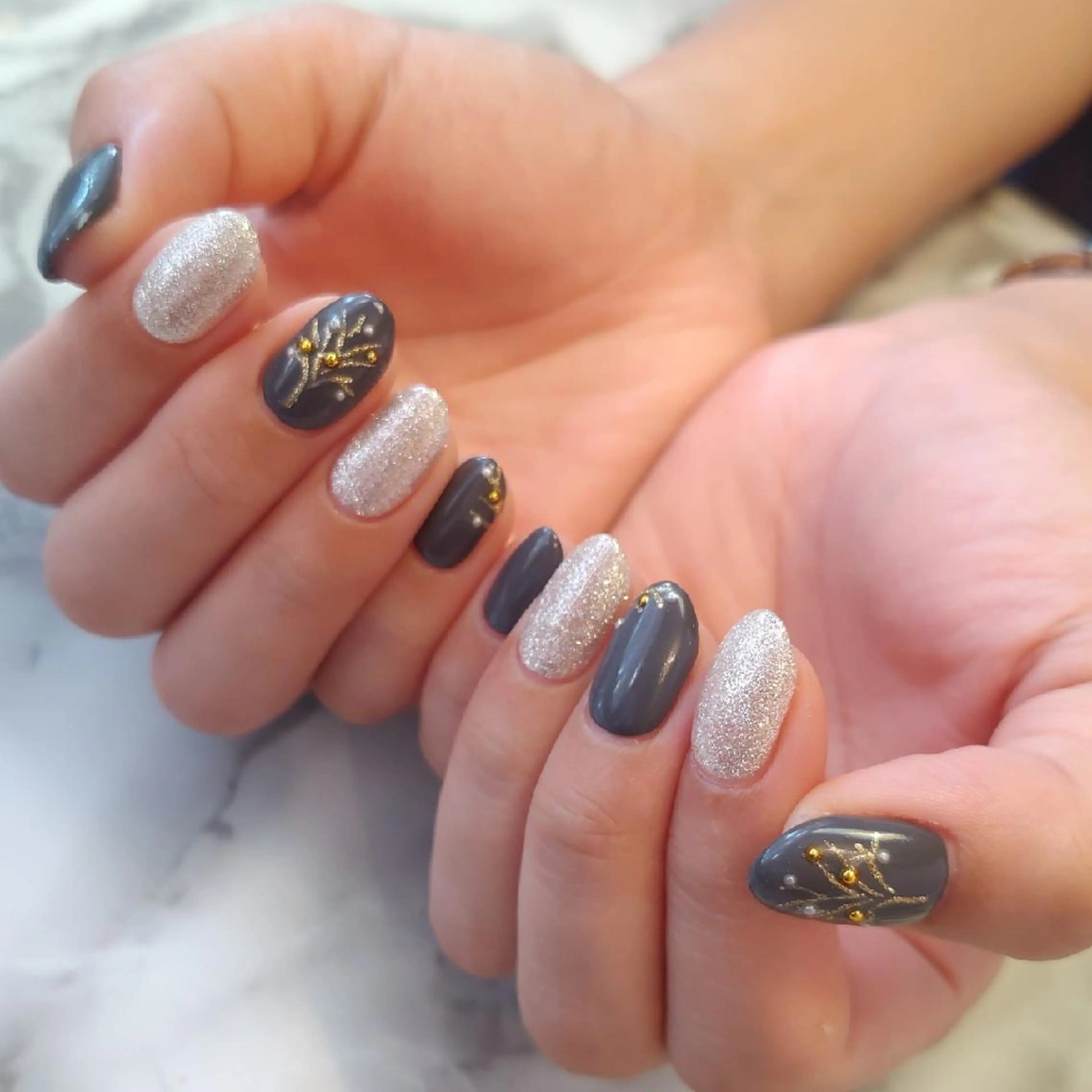 ネイル ジェヌインネイル 河内のネイルデザイン