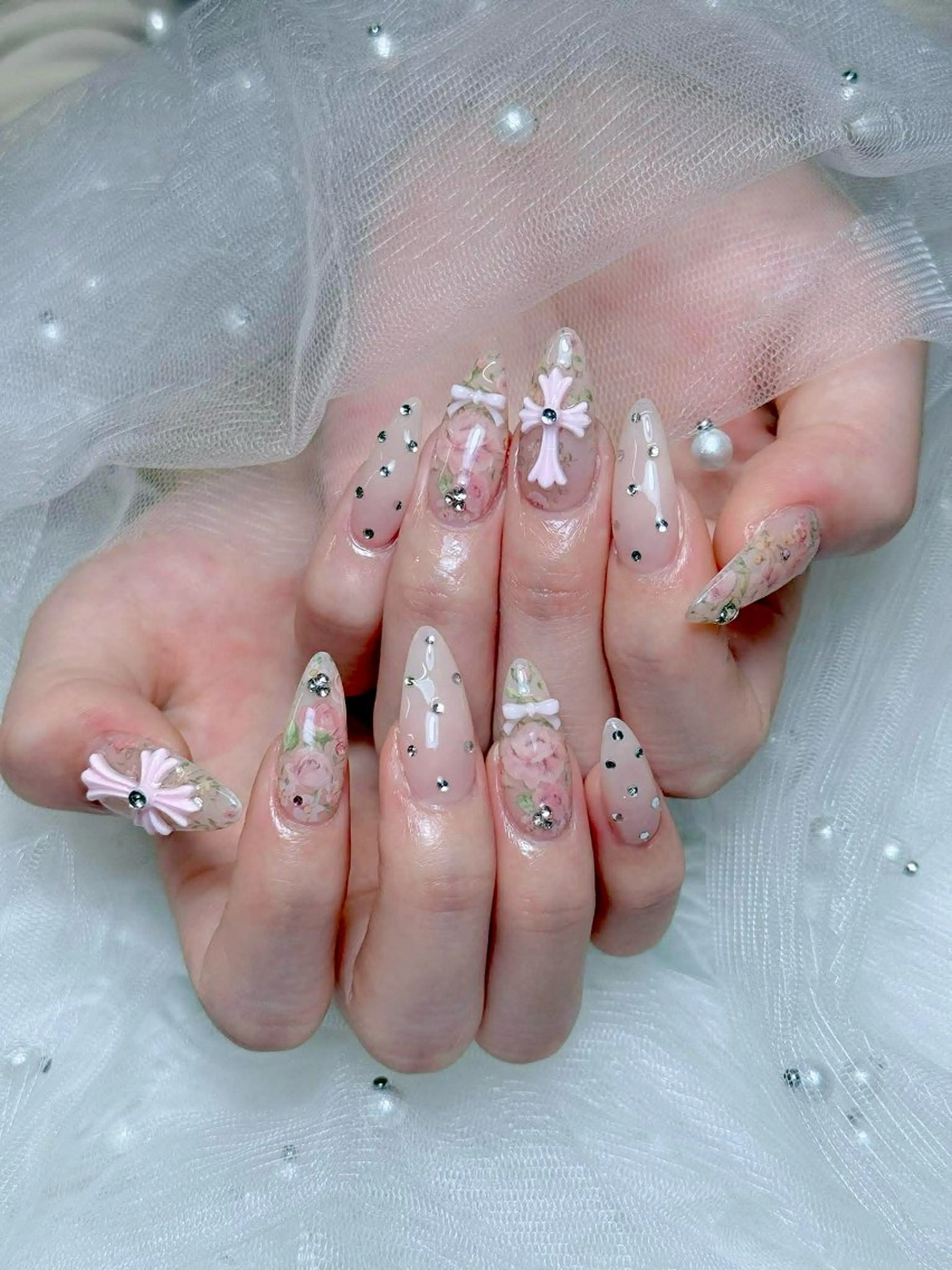 ネイル オーロラネイル チークネイル 長さ出し フレンチネイル ハロウィン ハンドネイル Emi Shinokuboのネイルデザイン